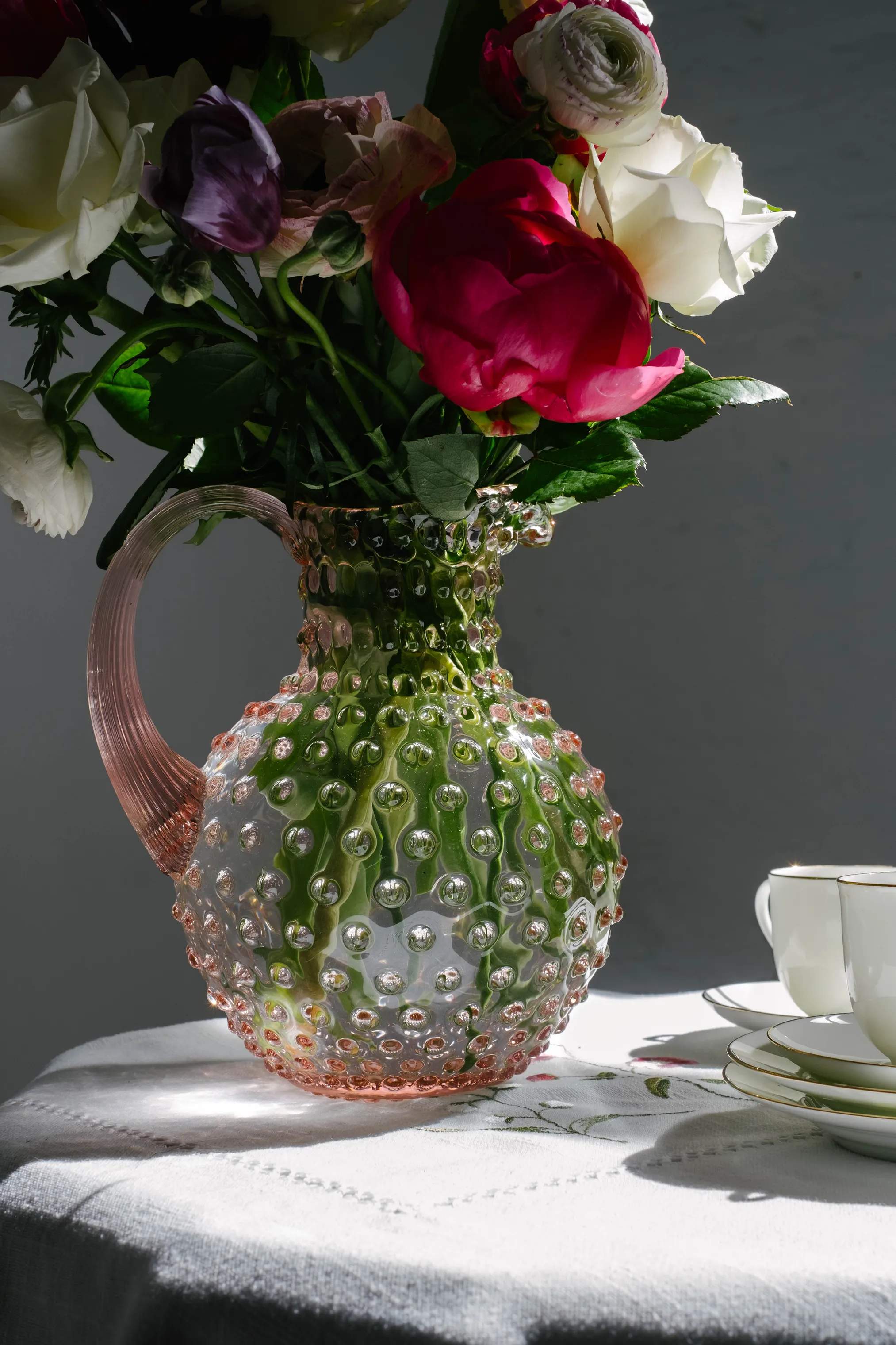 Anna von Lipa Serveringskander Paris Hobnail Serveringskande i Rosa, 2 L, 6