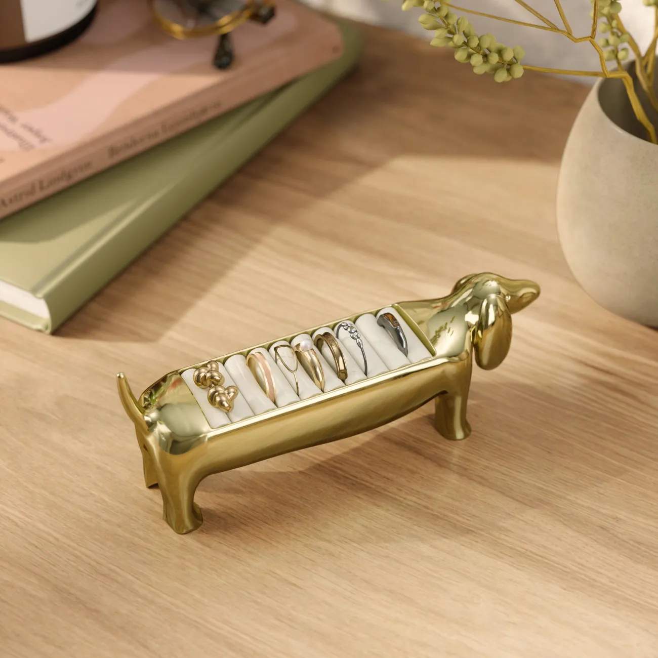 Umbra Småopbevaring Dachsie Smykkeholder i messing, 3