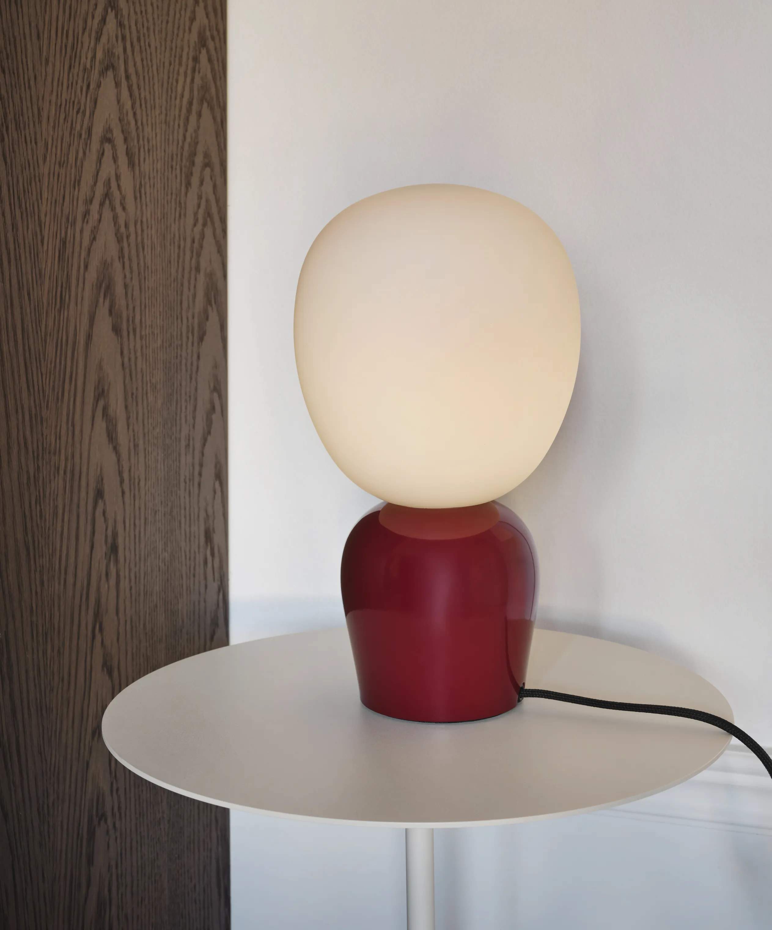 Belid Bordlamper Buddy Bordlampe i Vinrød/Opal glas, 2