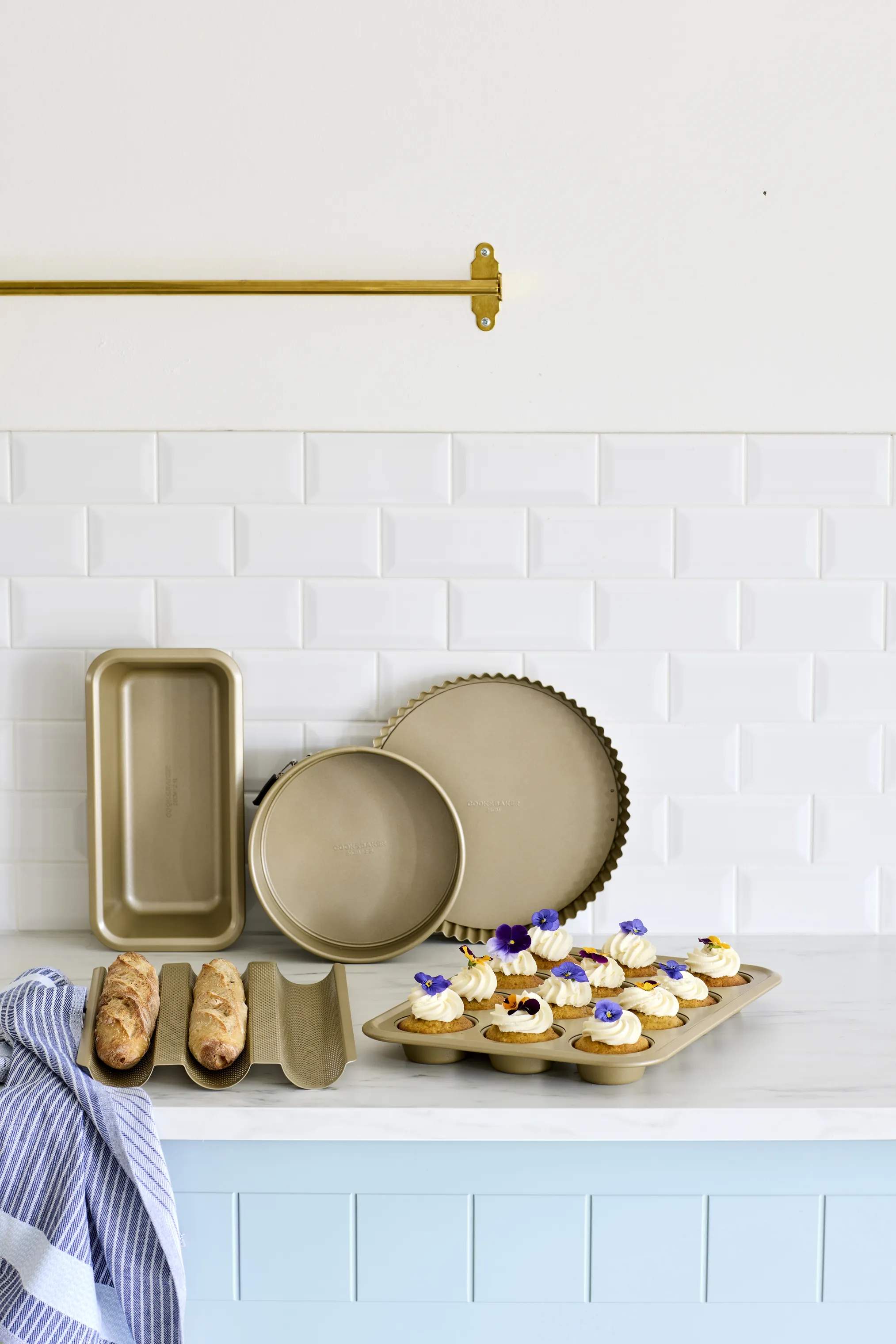 Cook & Baker Rugbrødsforme og brødforme Premium Brødform i Guldfarvet, 3