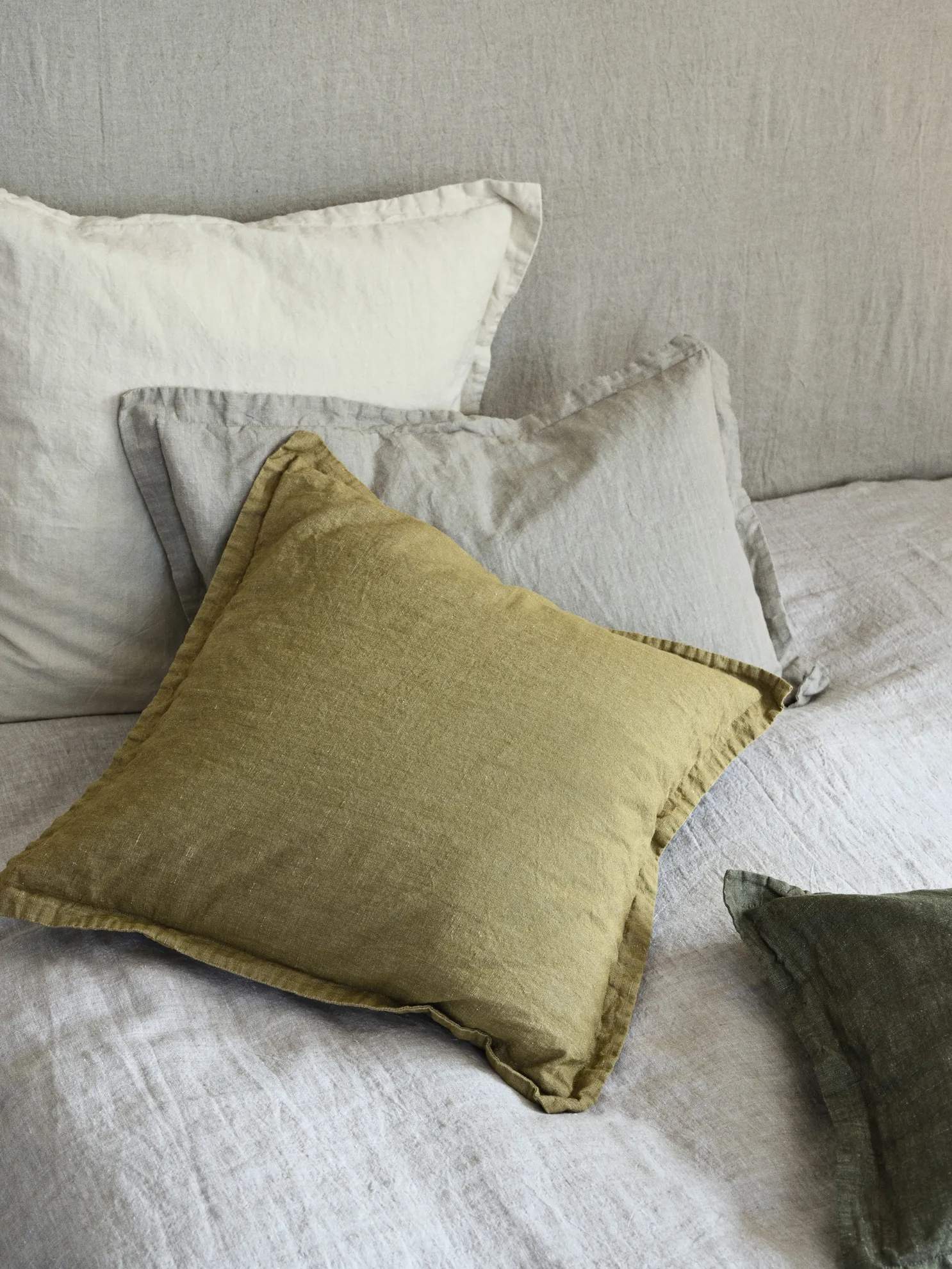 Broste Copenhagen Pyntepudebetræk Linn Pudebetræk i Dull Gold, B60 x L60 cm, 2