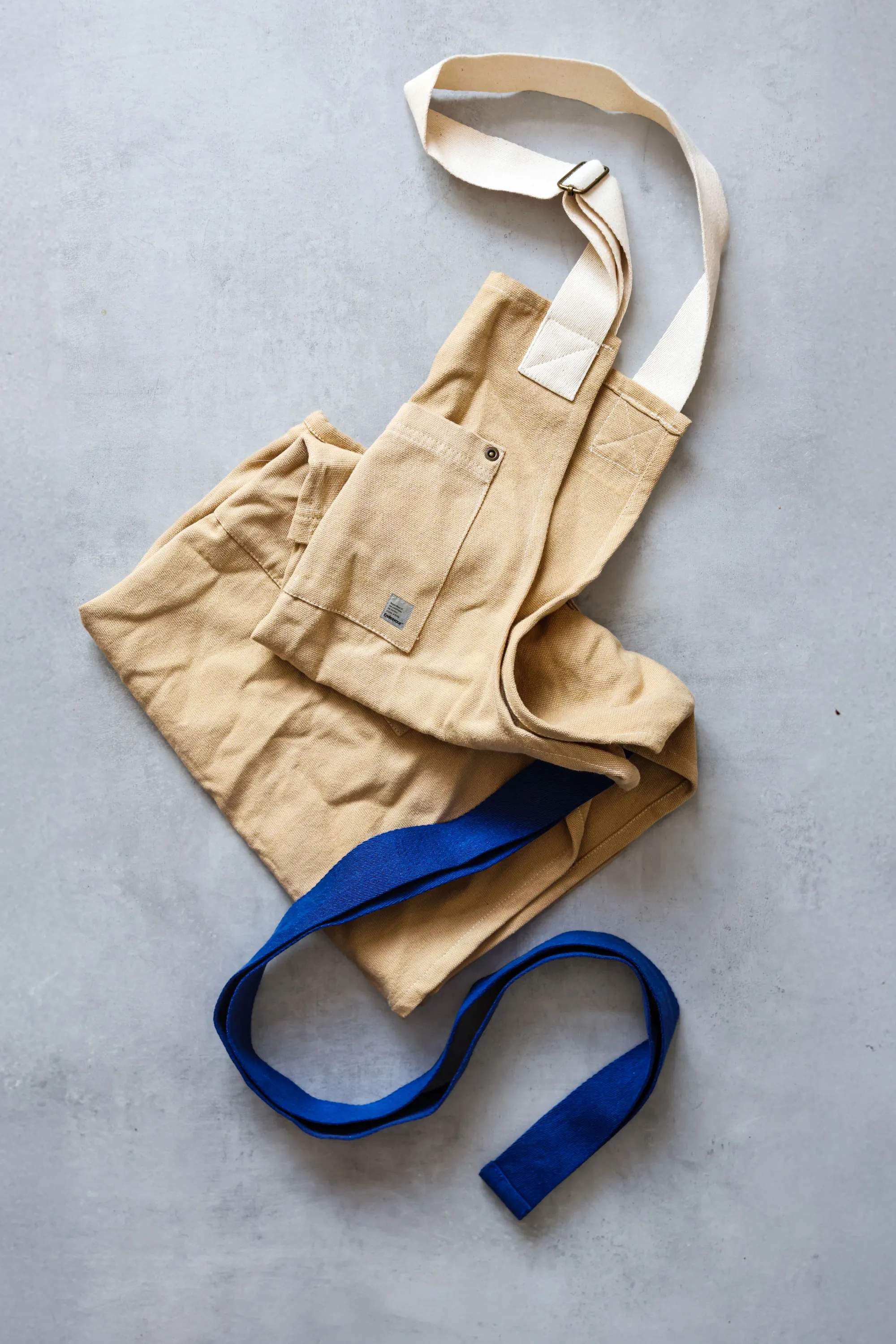 Endeavour Forklæder Forklæde i Beige, 2