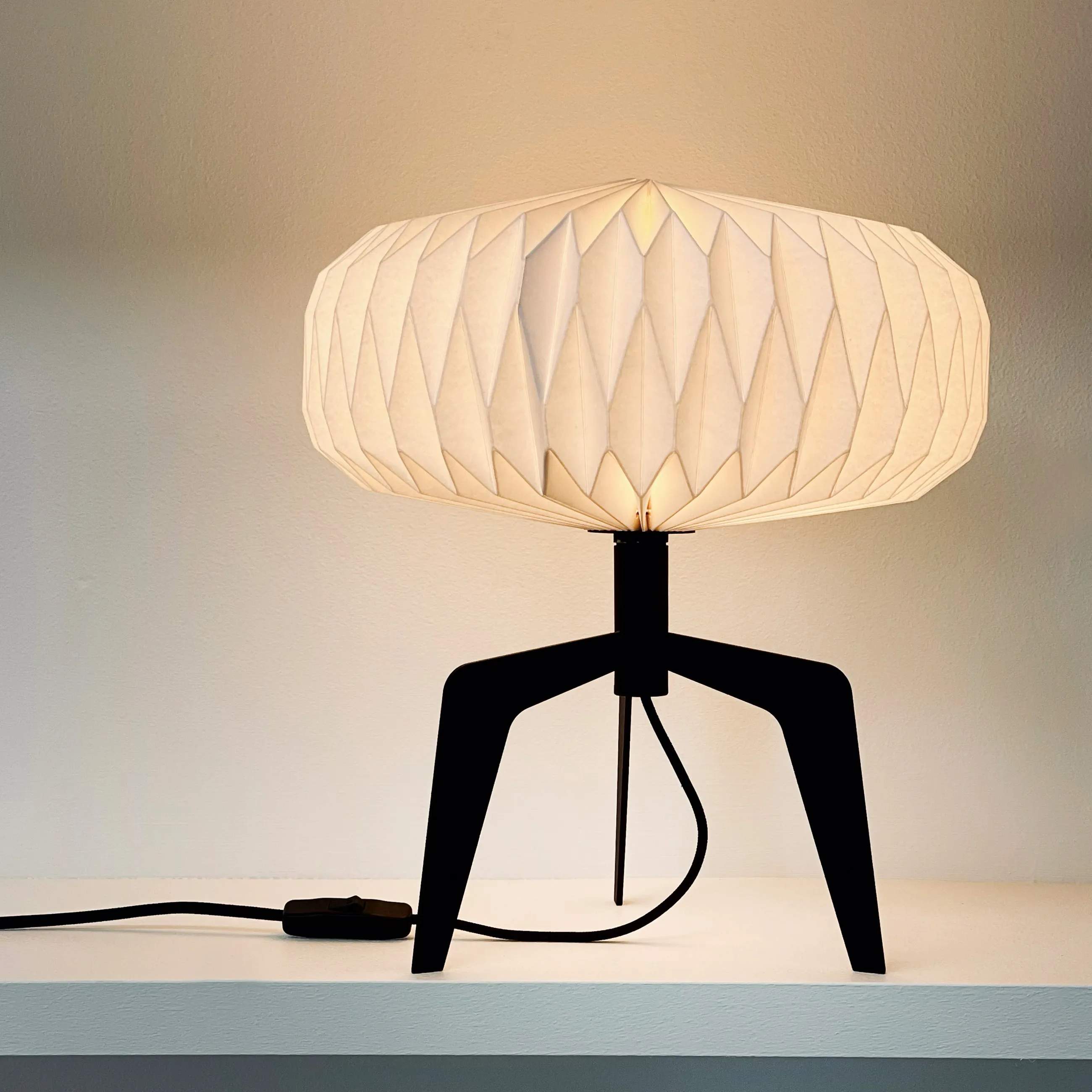 Dyberg Larsen Bordlamper Ventnor Bordlampe i Hvid/ Sort, 3