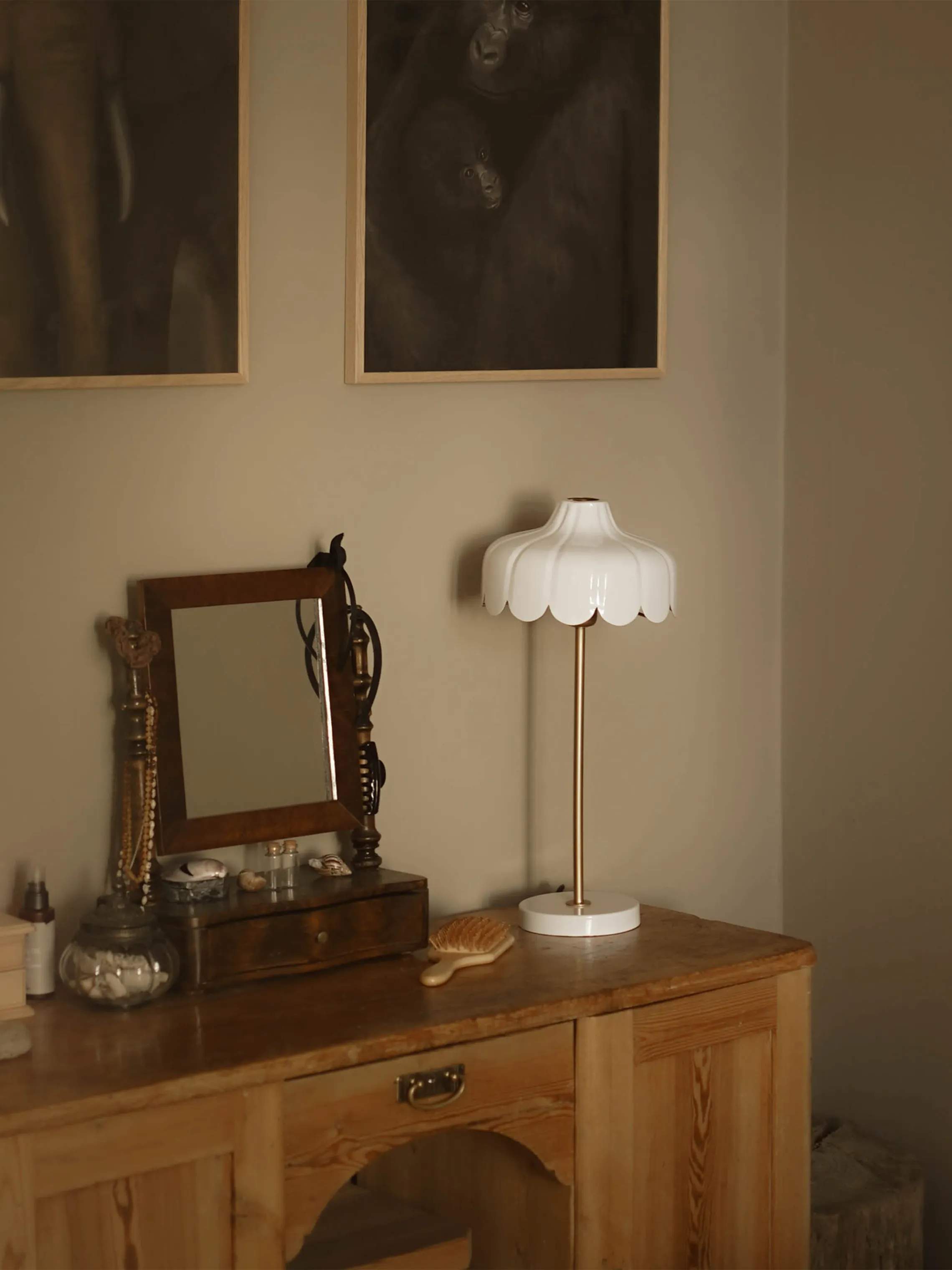 PR Home Bordlamper Wells Bordlampe i Hvid, 2