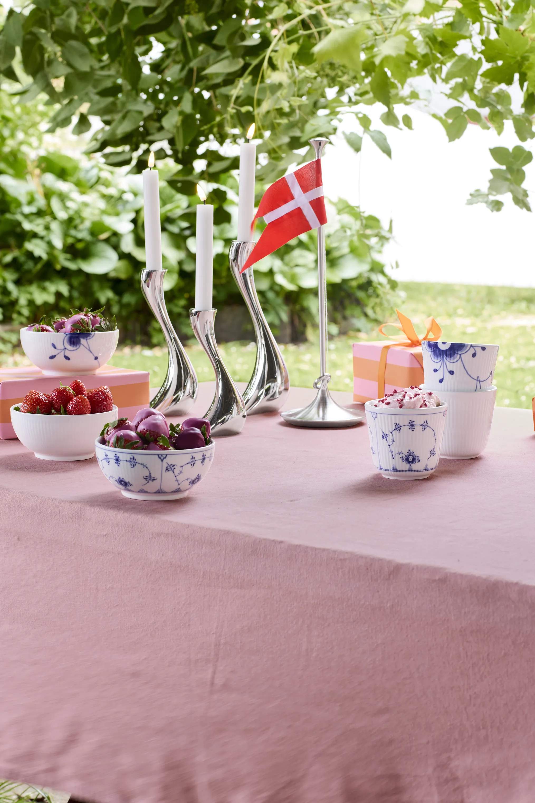 Royal Copenhagen Serveringsskåle Gifts with History Skålsæt - 3 stk. i Koboltblå/hvid, 47/47/47 cl, 4