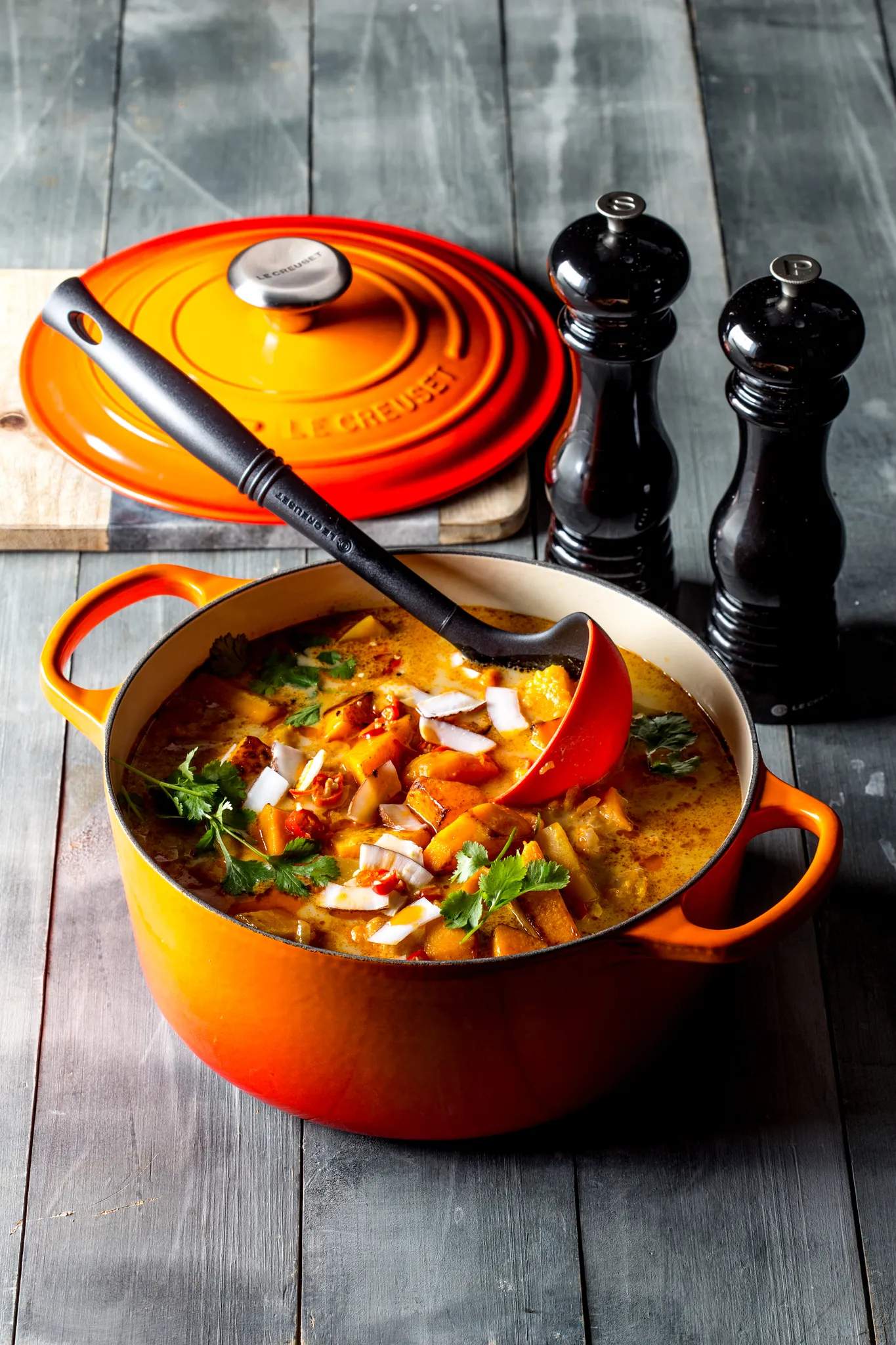 Le Creuset Gryder Signature Gryde i Volcanic, 2