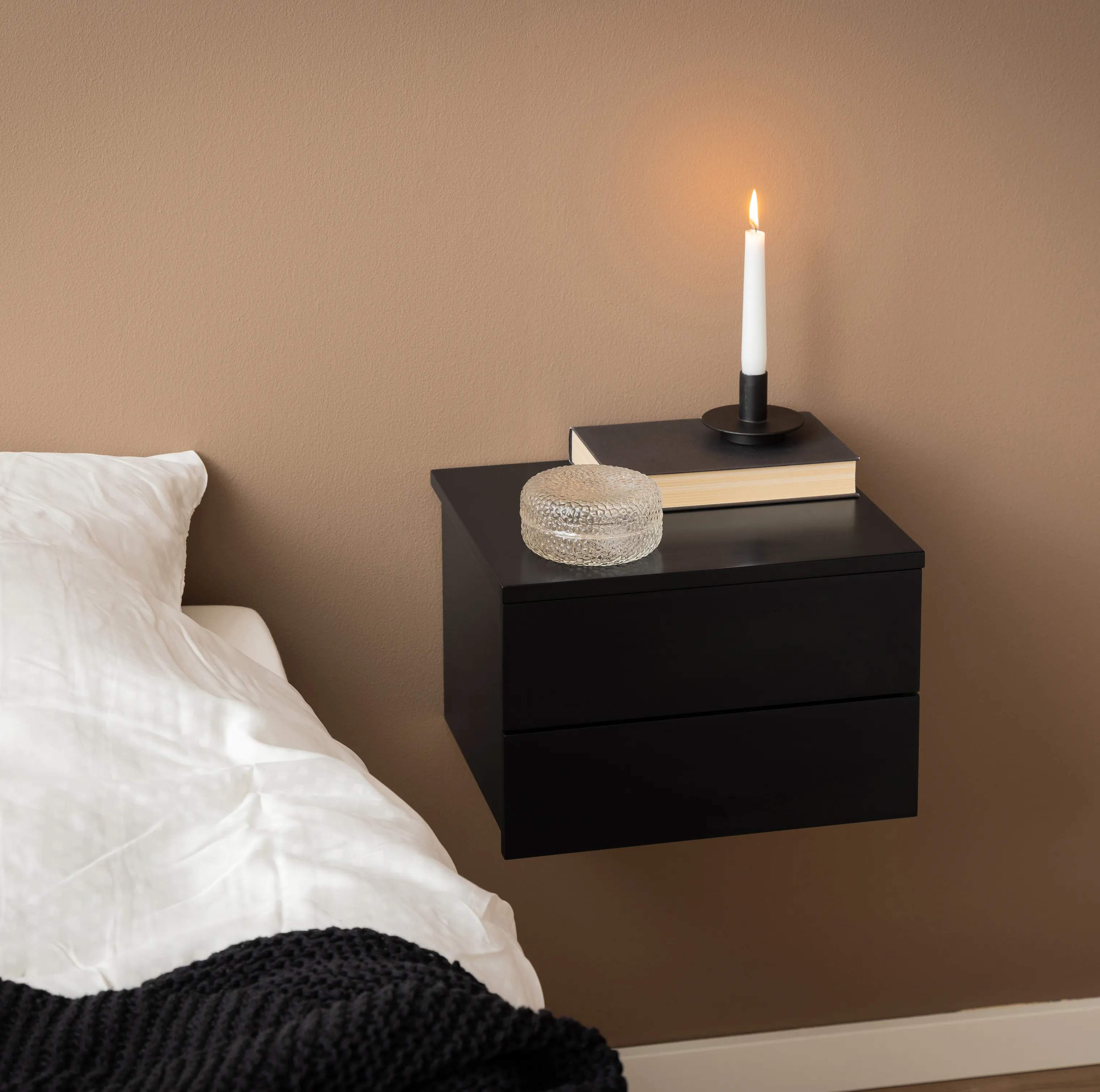 CASA Living Sengeborde Avignon Natbord i Sort, 24,6 cm, 2