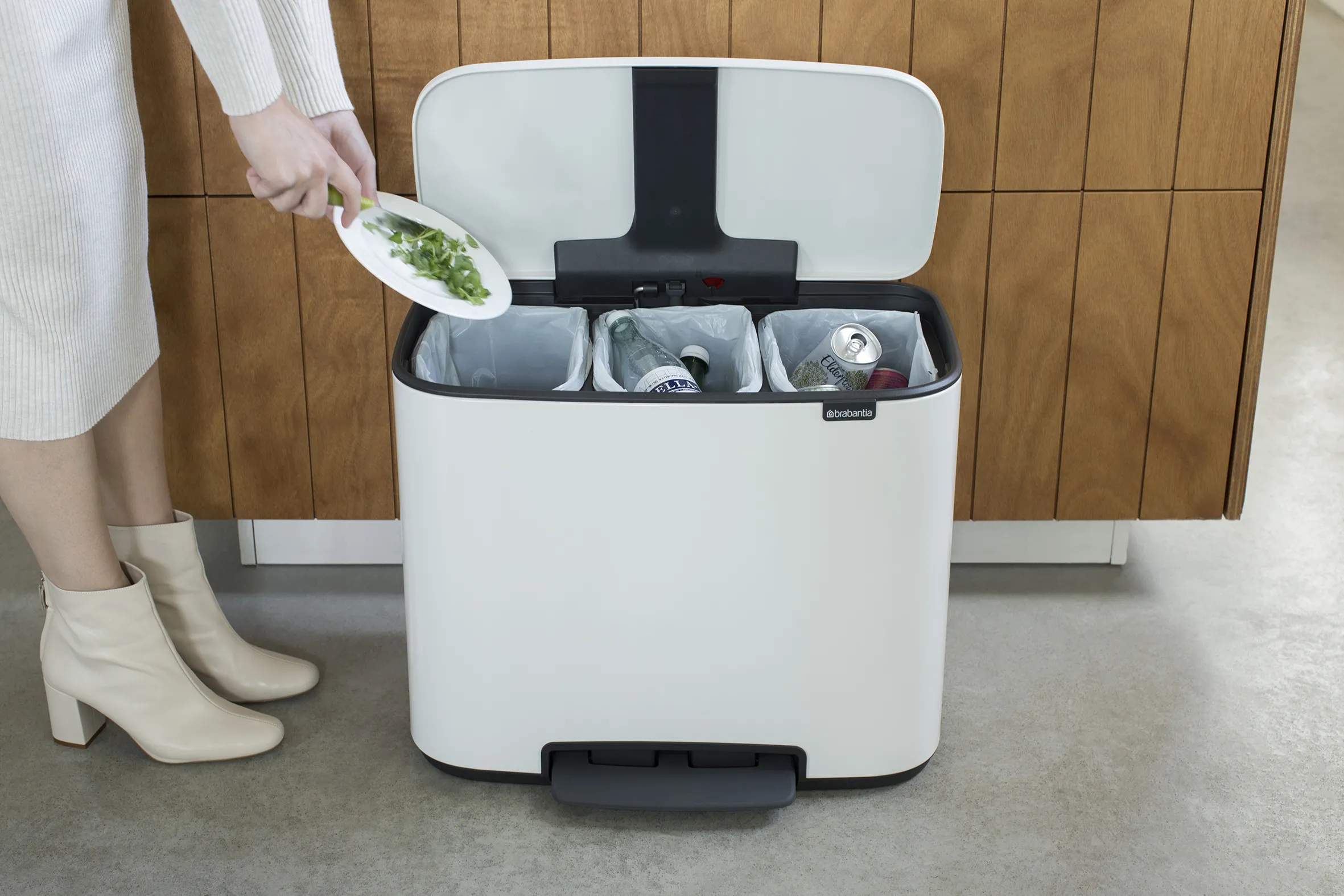 Brabantia Toiletspande BO Pedalspand i Hvid, 33 L, 2