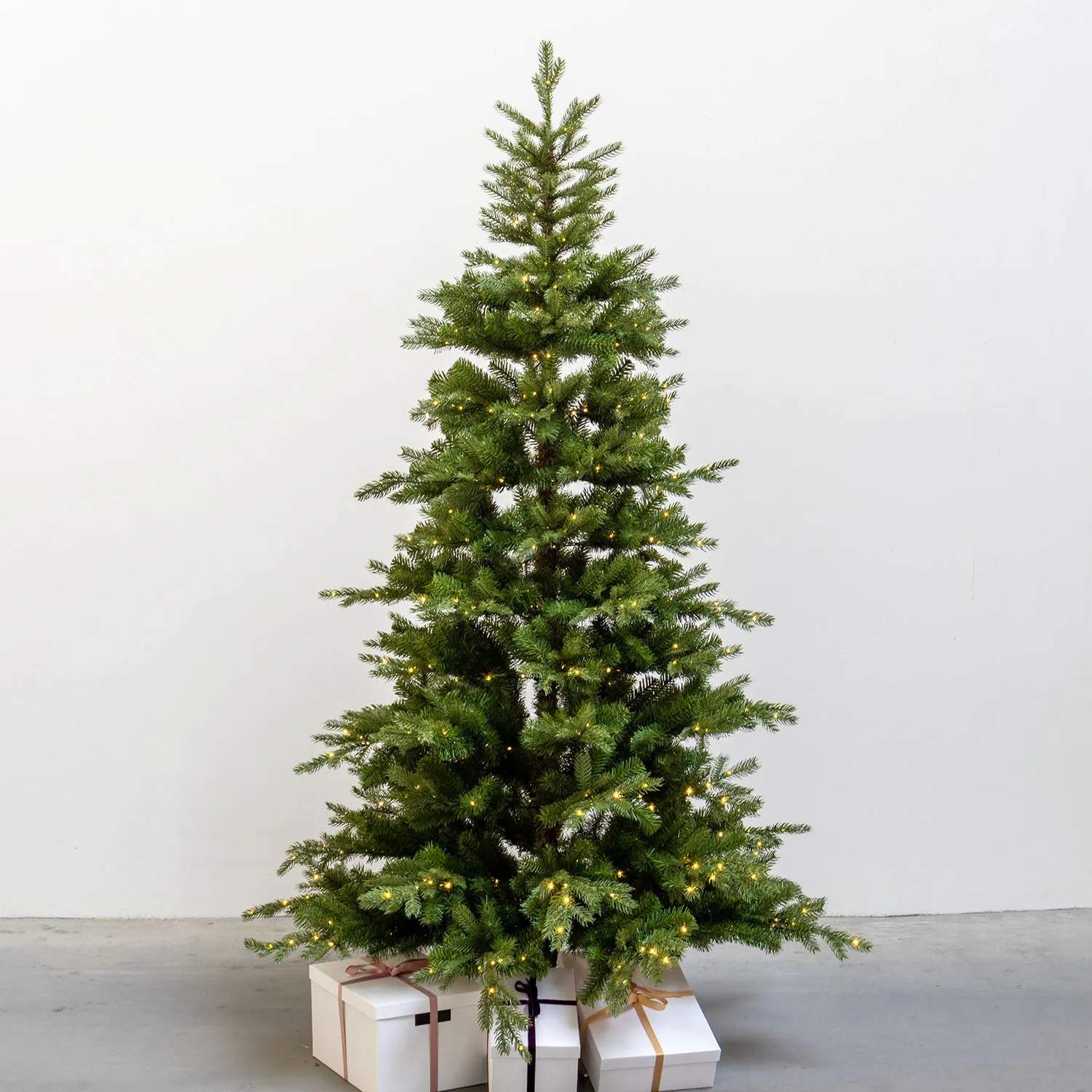Sirius Juletræer Eric Kunstigt Juletræ m. LED i 210 cm, 2