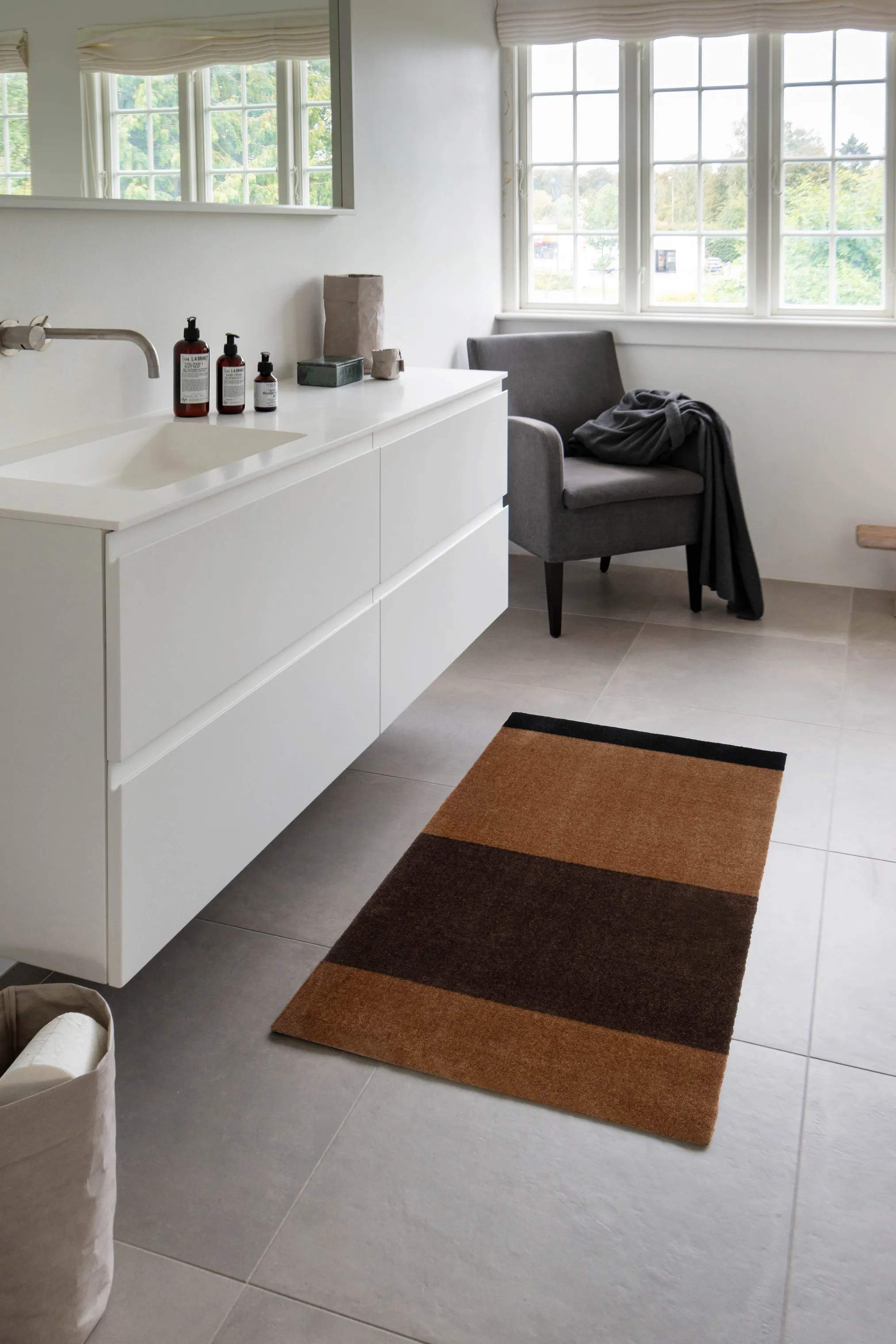 Tica Copenhagen Gulvtæpper Stripes Horisontal Gulvtæppe i brun/cognac/sort, B67 x L120 cm, 6