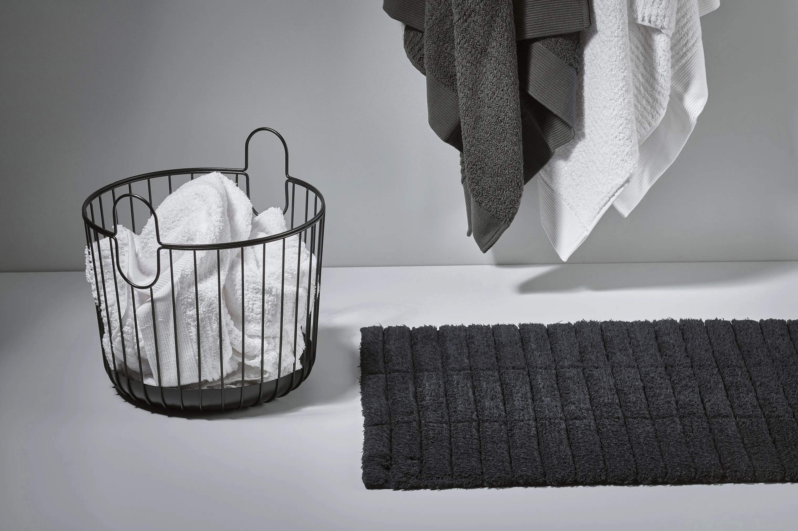 Zone Bademåtter Tiles Bademåtte i Black, 2