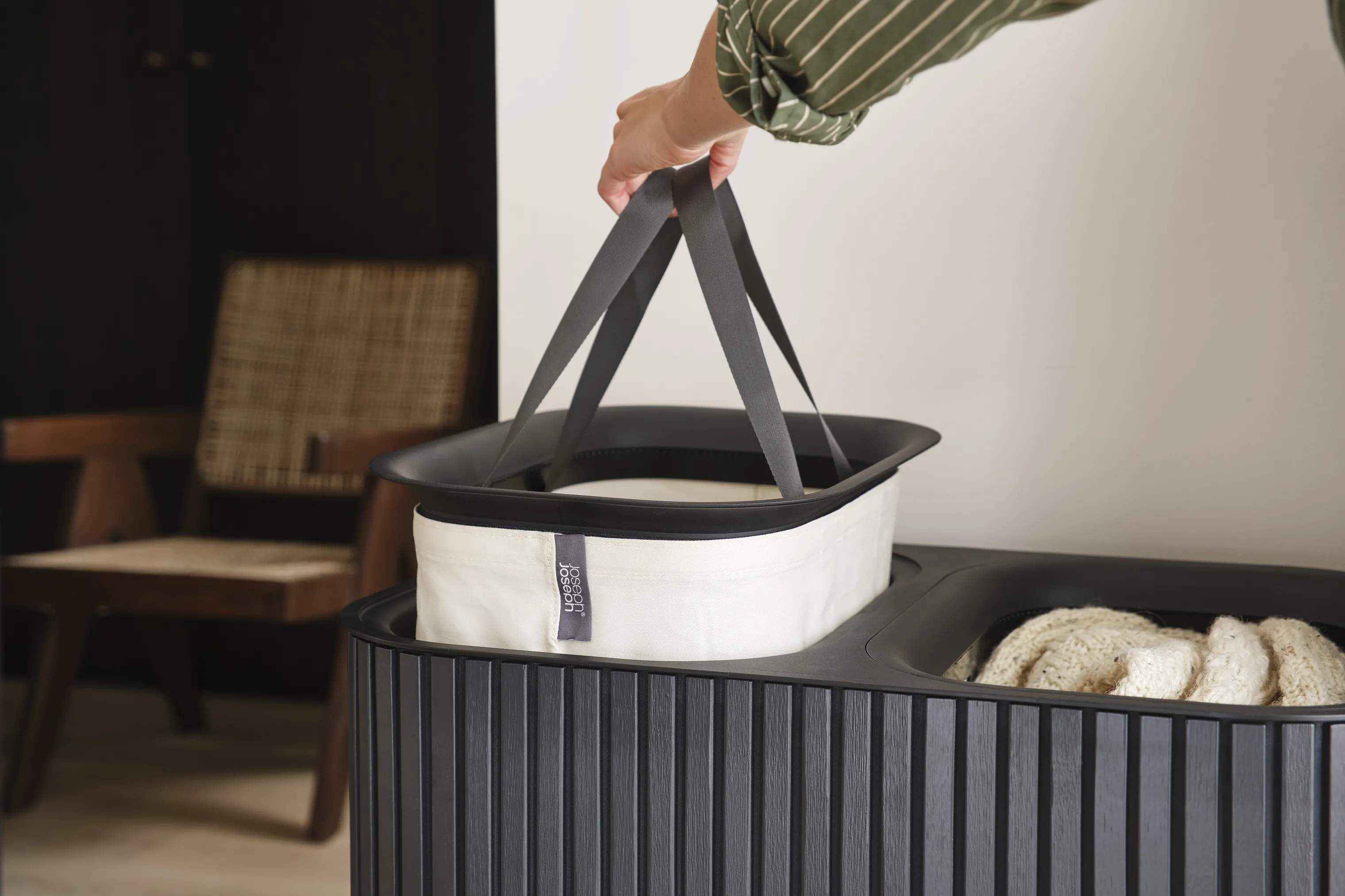 Joseph Joseph Vasketøjskurve Tota Luxe Vasketøjskurv i Sort, 2 rum, 5