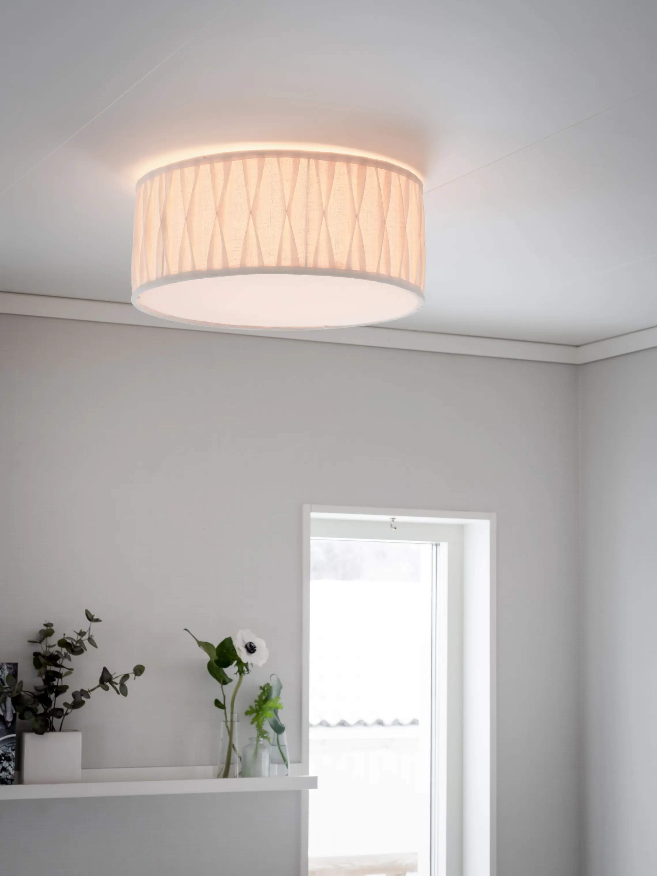 PR Home Loftlamper Plissé Loftlampe i Vit, 2