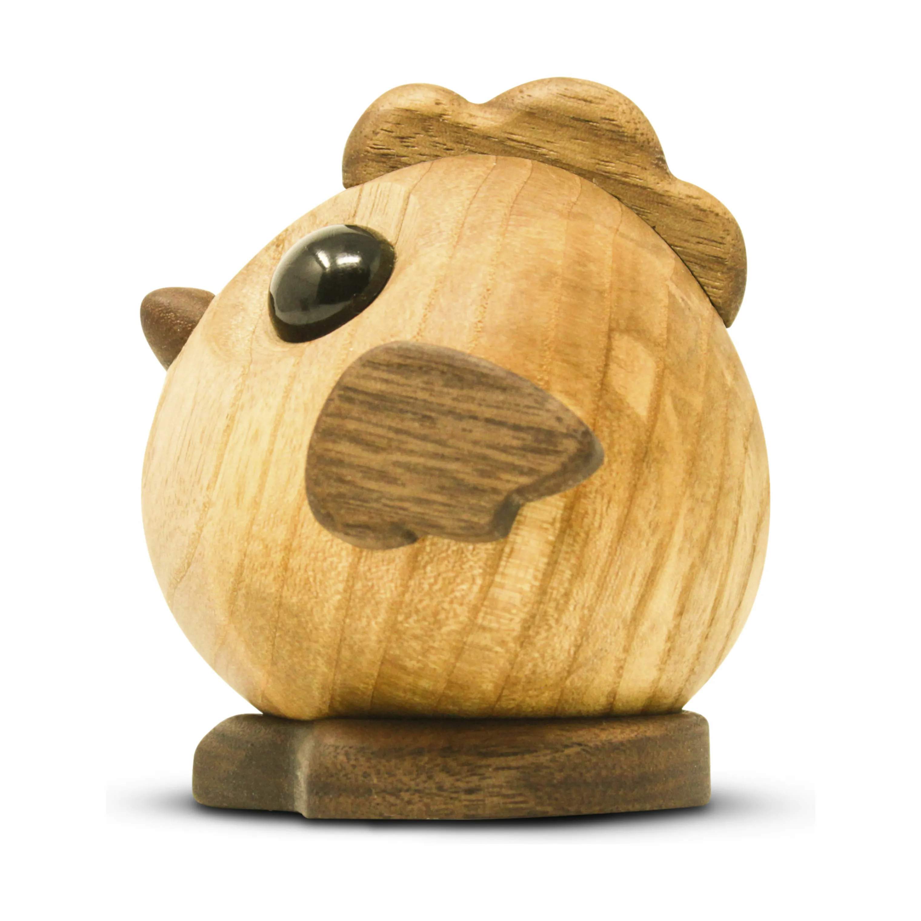 FableWood Dyrefigurer Pick Me Up Kylling - Henny i Natur, 4