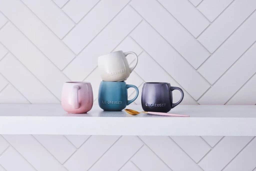 Le Creuset Krus og kopper med hank Coupe Collection Coupe Krus i Sea Salt, 32 cl, 2