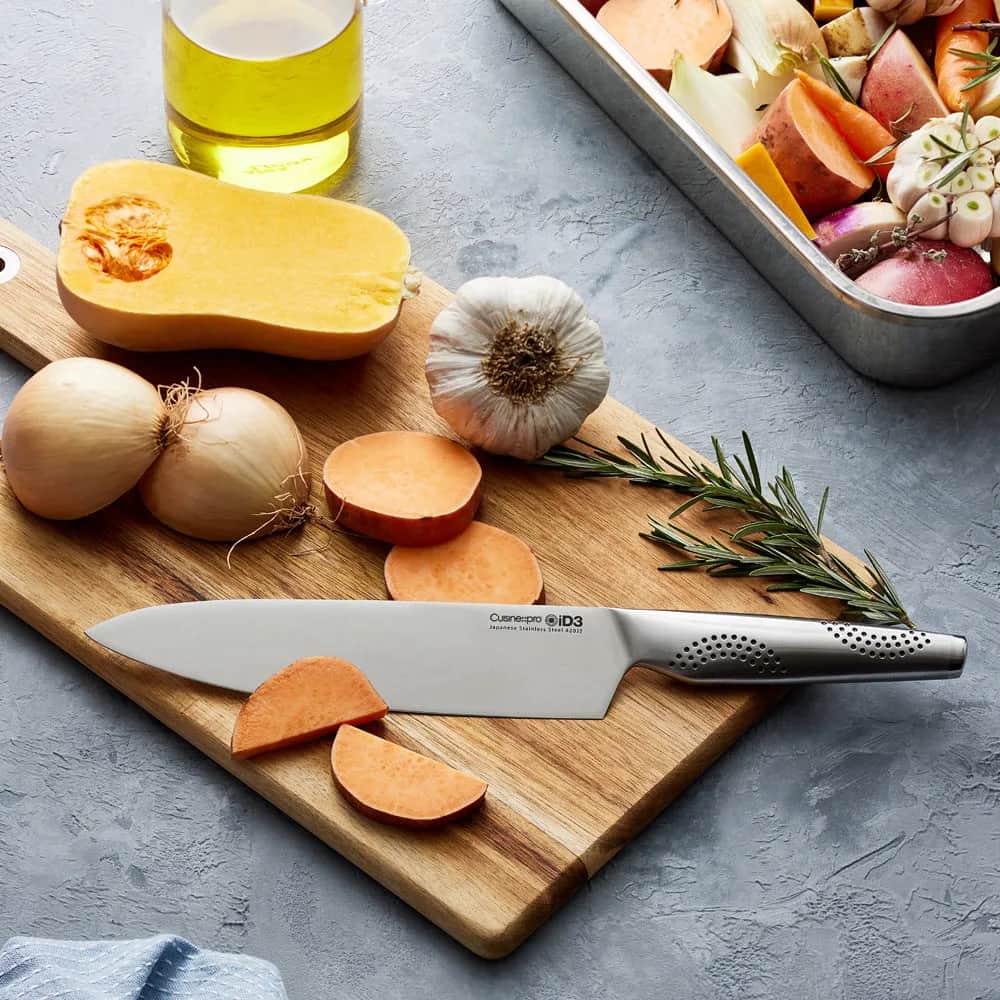 THE CUSTOM CHEF™ Kokkeknive Cuisine::pro®
iD3® Cuisine::pro iD3® Kokkekniv i Sølvfarvet, 2