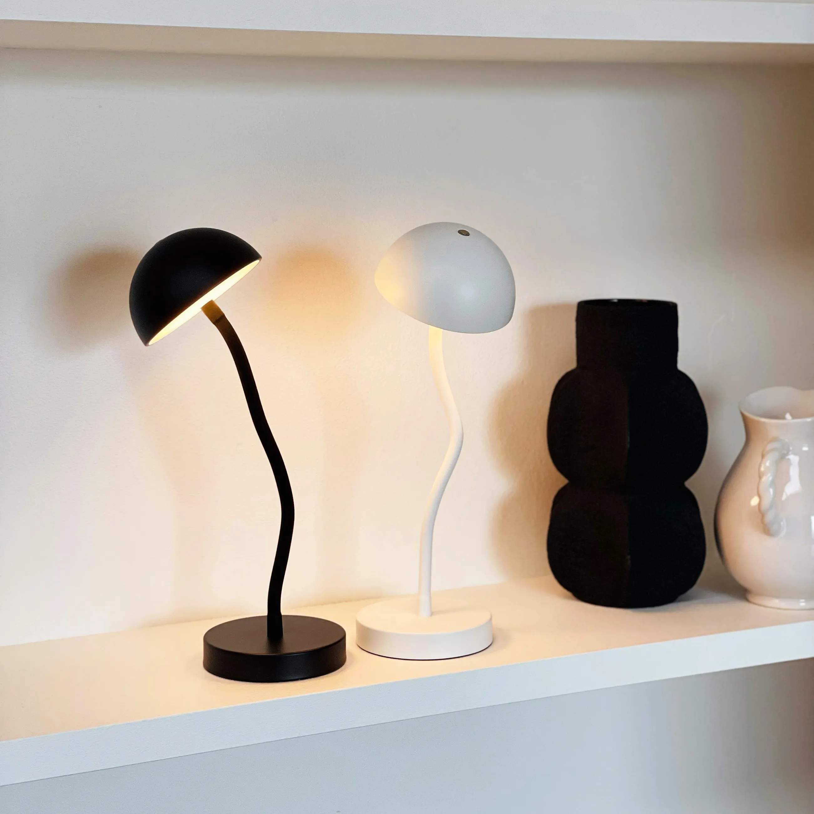 Dyberg Larsen Bordlamper Fonzy Bordlampe i Sort, 2