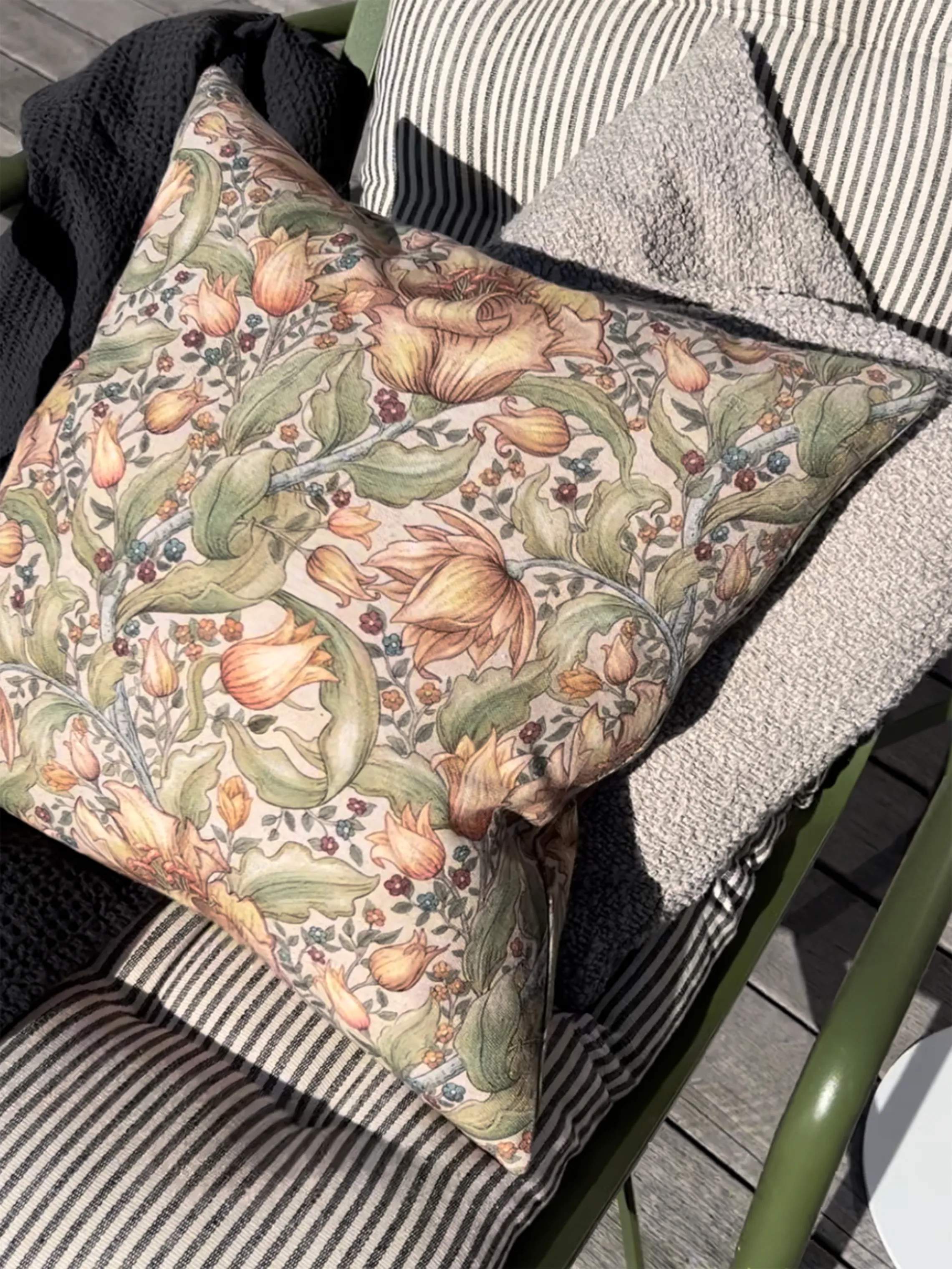 Svanefors Pyntepuder Theo Pude i Beige, 3
