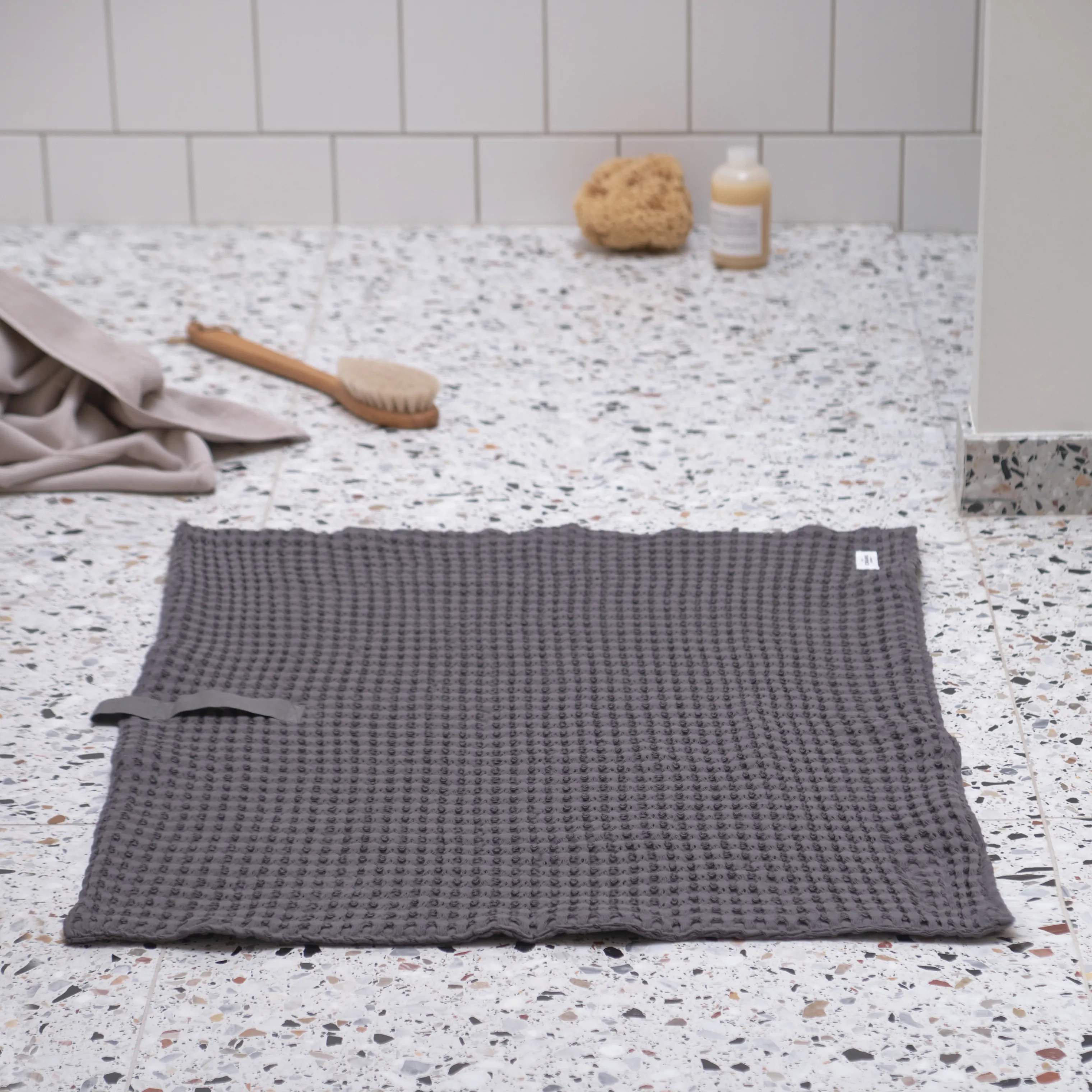 The Organic Company Bademåtter Big Waffle Bademåtte i Grå, 2