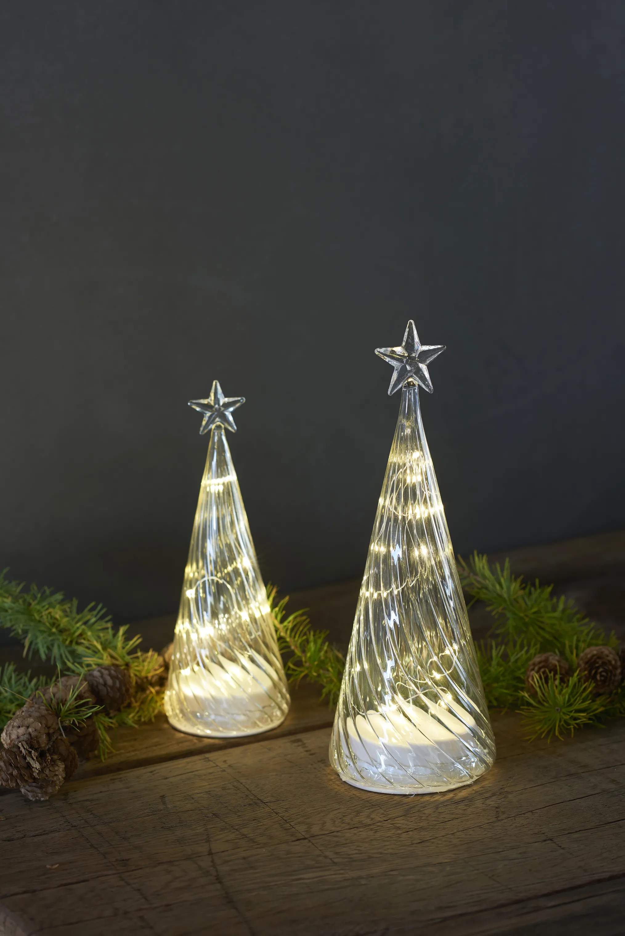 Sirius Lysdekoration Wave Glastræ i 23 cm, 2