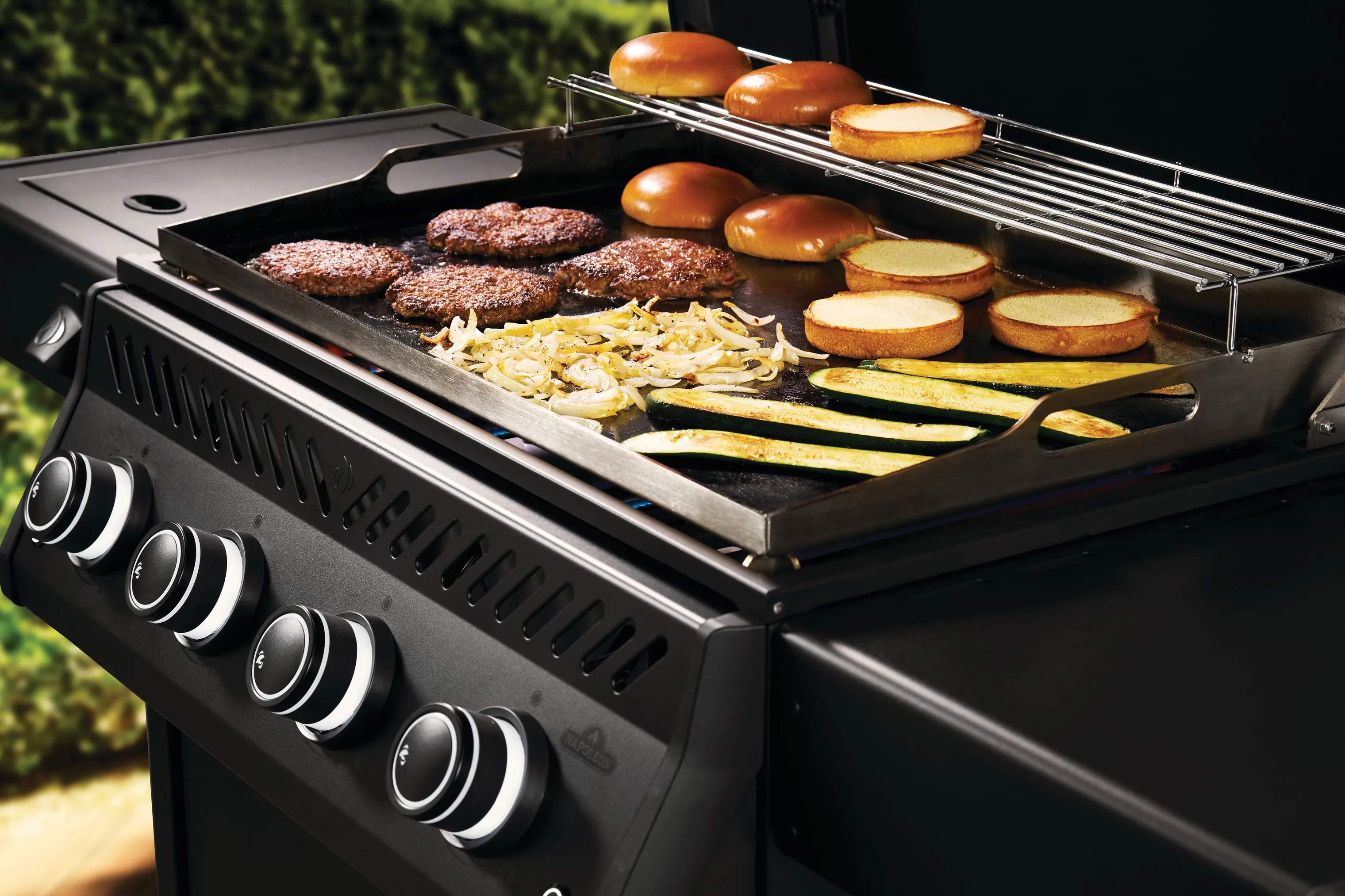 Napoleon Gasgrill 30'' Rogue Plancha Grill i Sort, 11