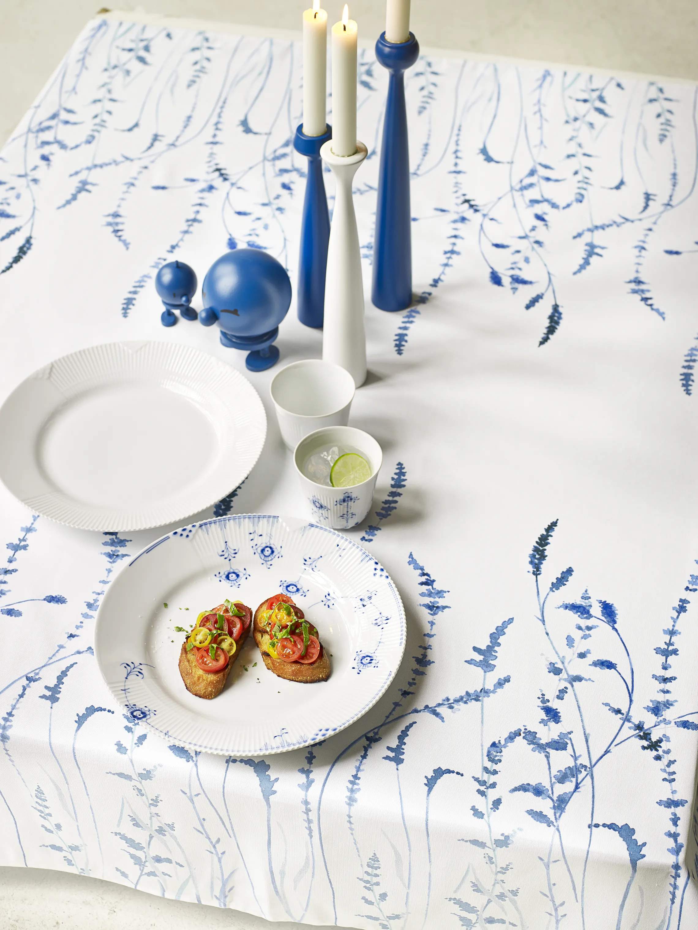 Royal Copenhagen Kagetallerkener Blå Elements Desserttallerken i Koboltblå/hvid, 2