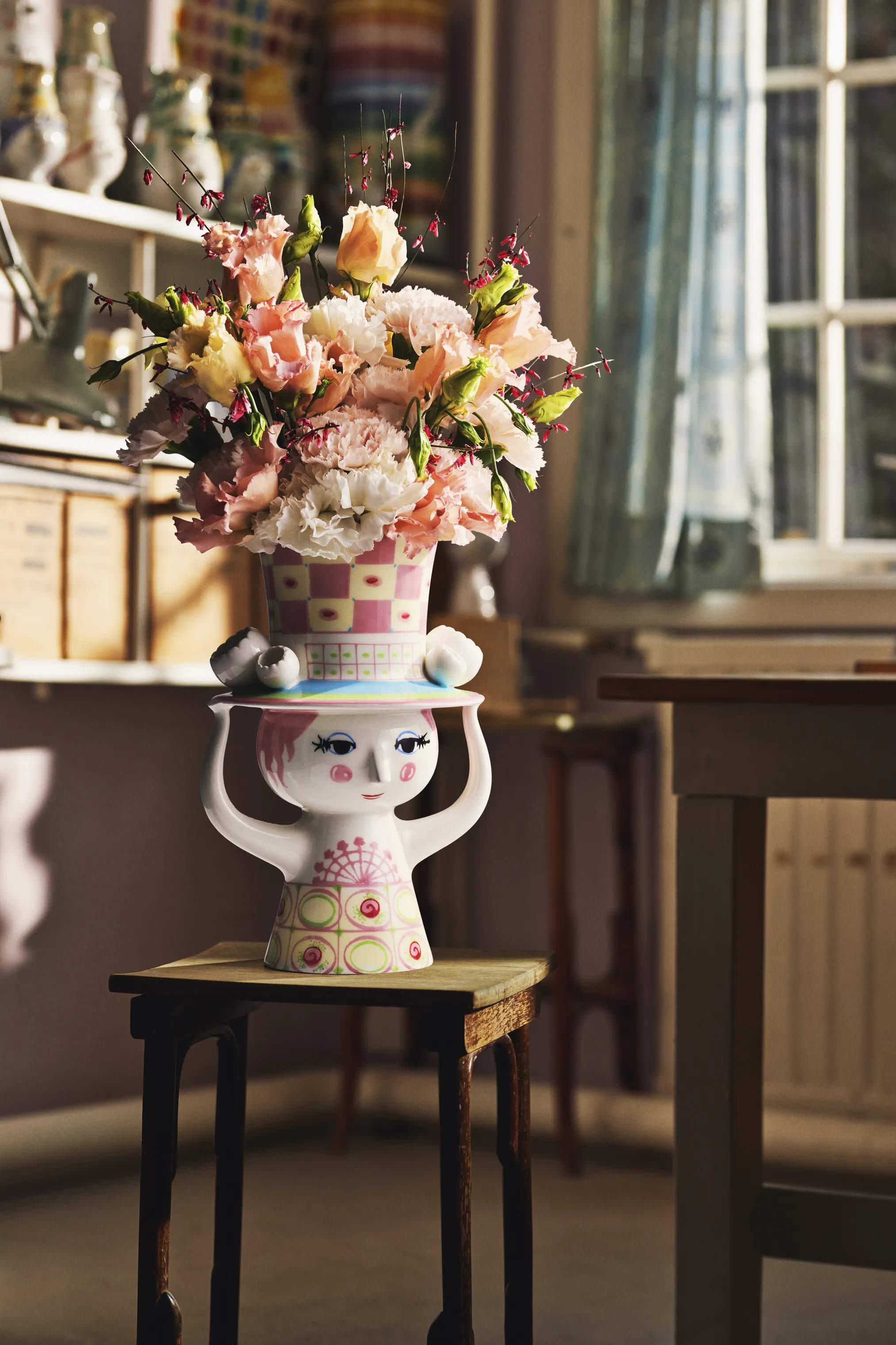 Bjørn Wiinblad Vaser Lady With Hat Vase i Pink/Gul, 2