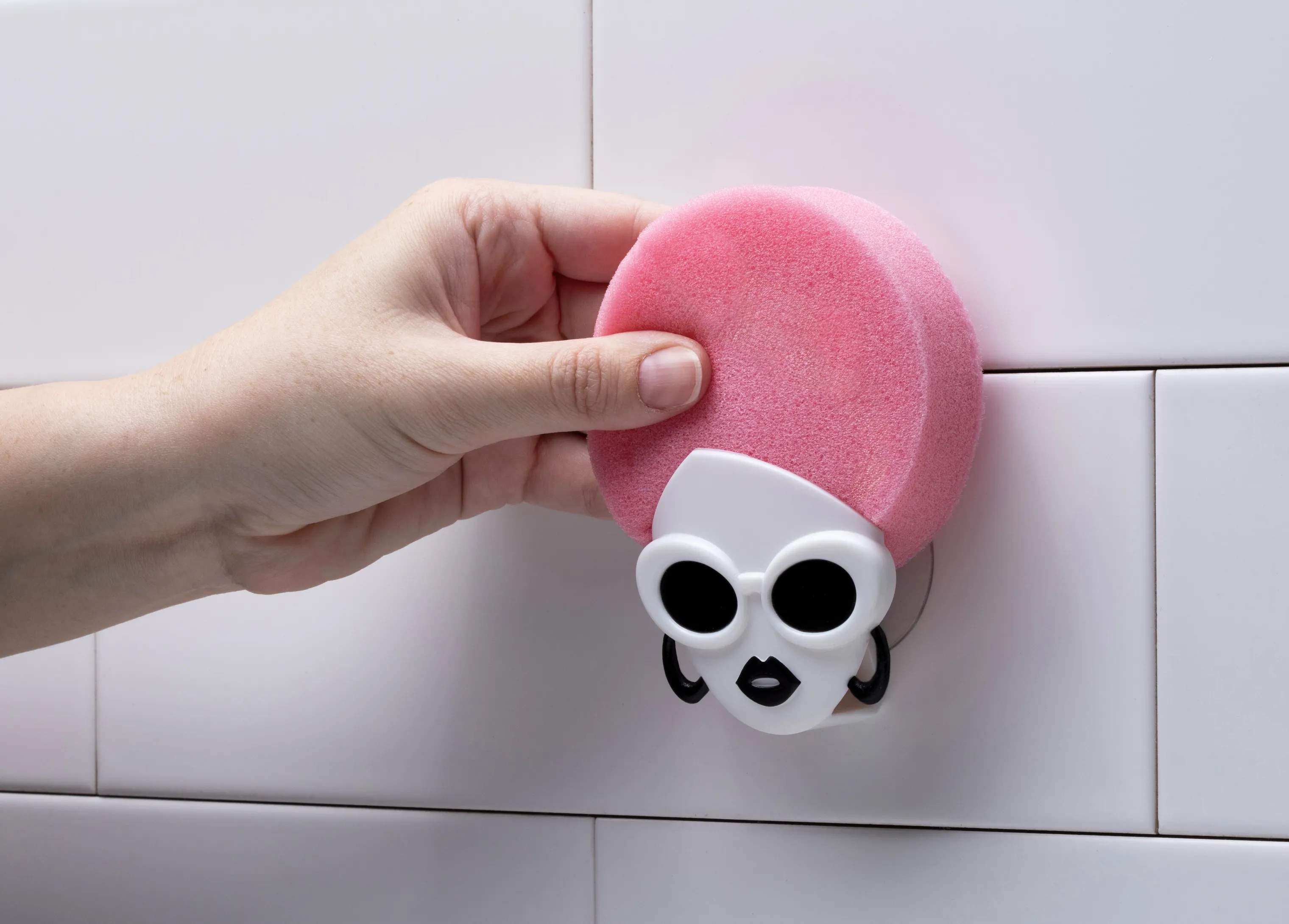 Peleg Design Øvrigt tilbehør til opvask Holder til Skuresvamp -  Dishco Girl i Hvid, Sort, Pink, 2