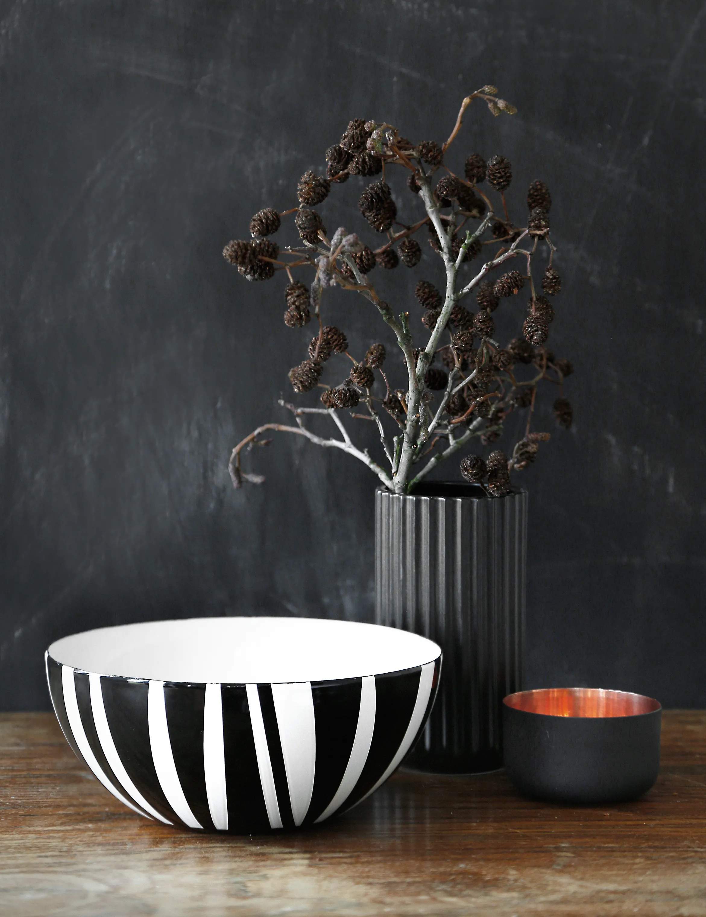 Cathrineholm Serveringsskåle Stripes Skål i Sort, 20 cm, 2