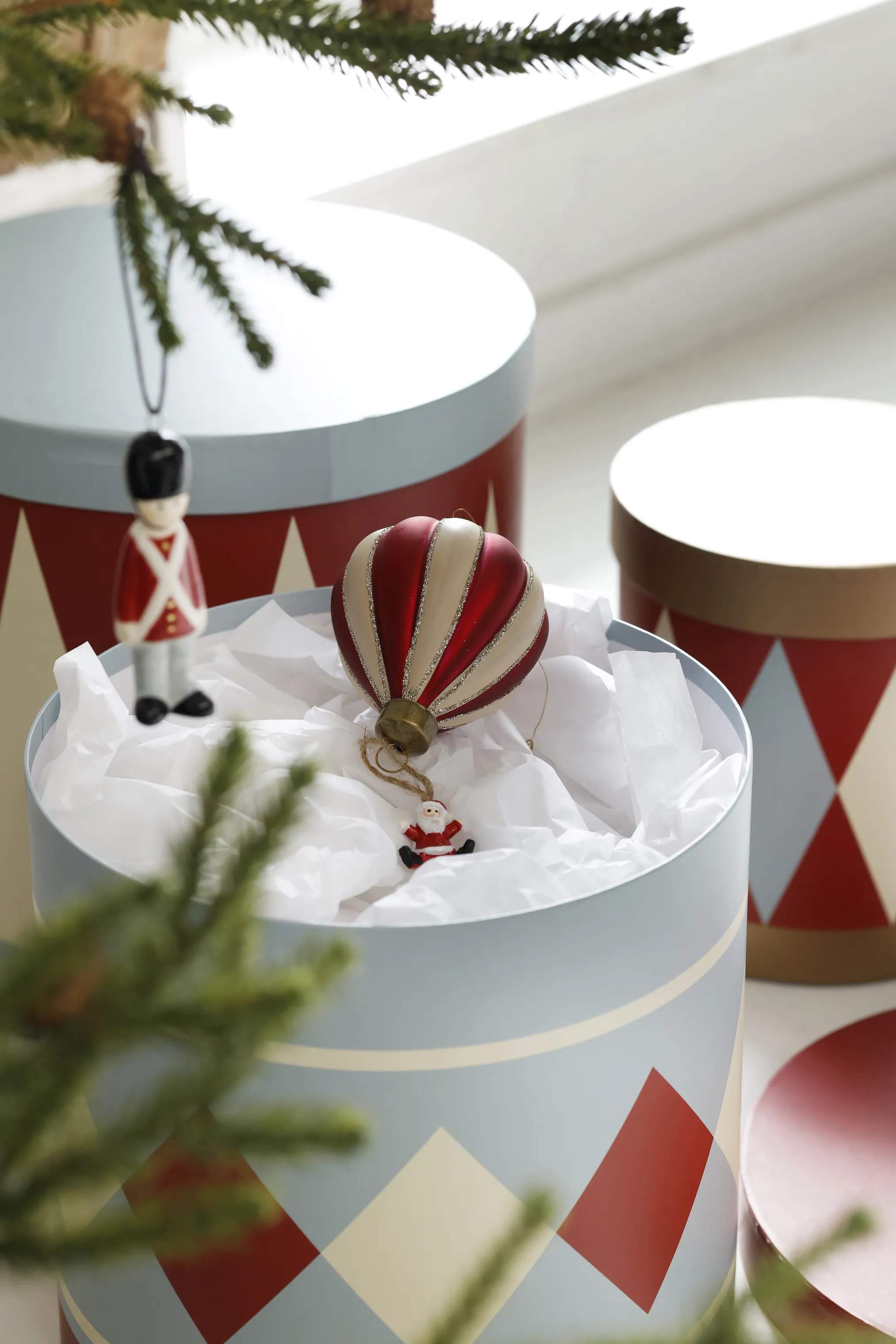 Speedtsberg Juleophæng Julekugle - Ballon i Rød/hvid, 2