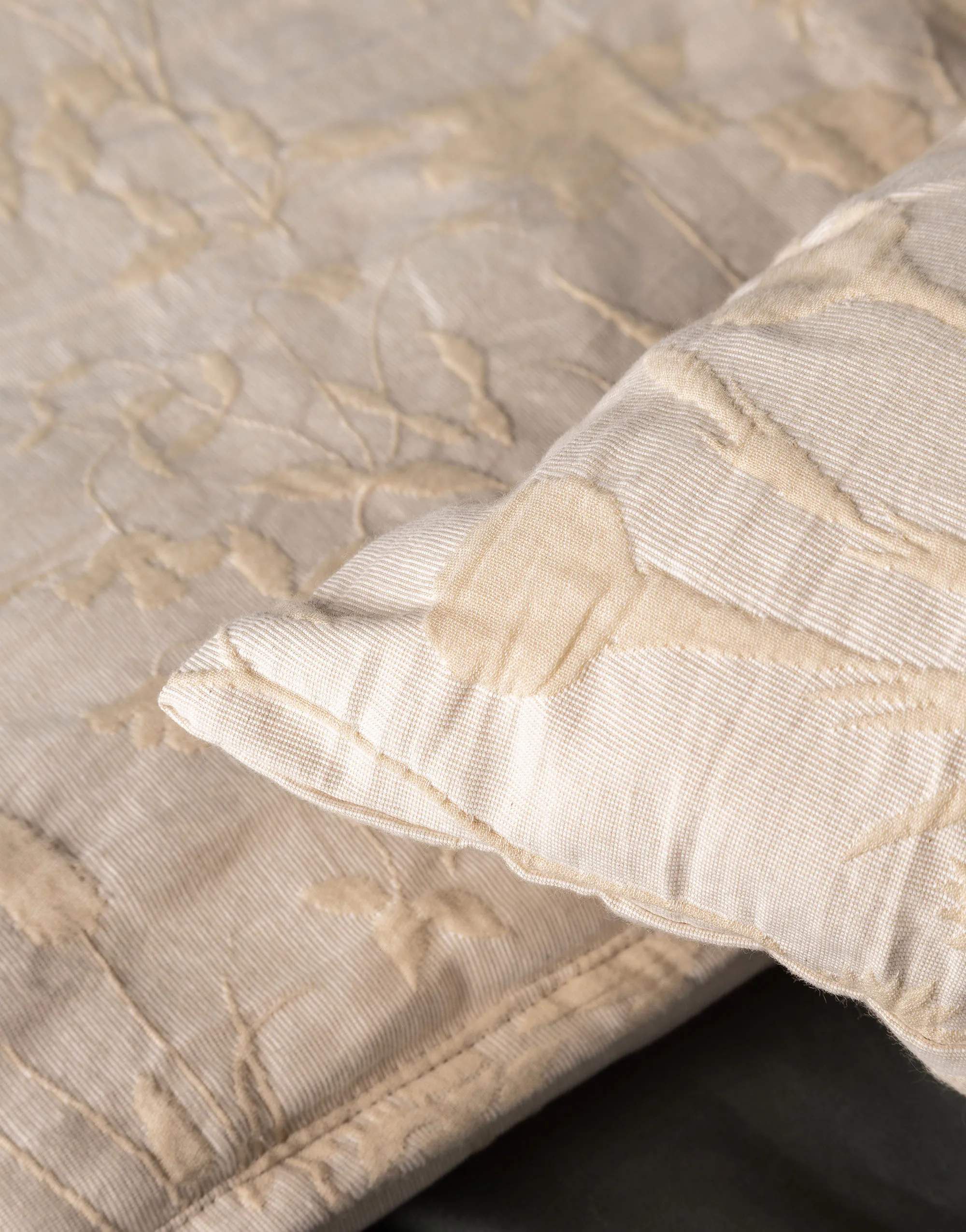 Essenza Sengetæpper Maribel Sengetæppe i Oatmeal, B270 x L265 cm, 2