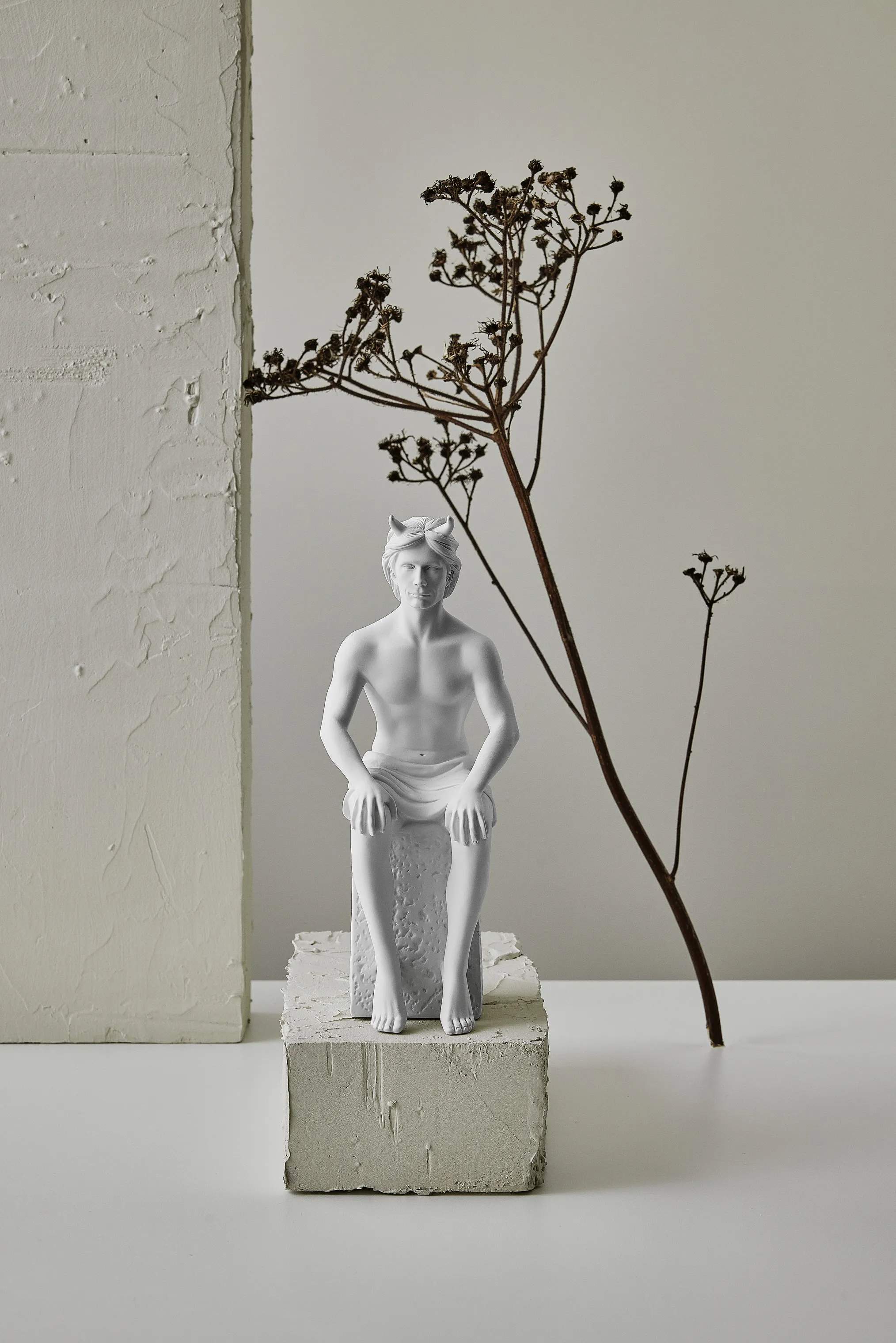 Christel Marott Stjernetegnsfigurer Christel Stjernetegn - Tyr i Mand, Tyr, 2