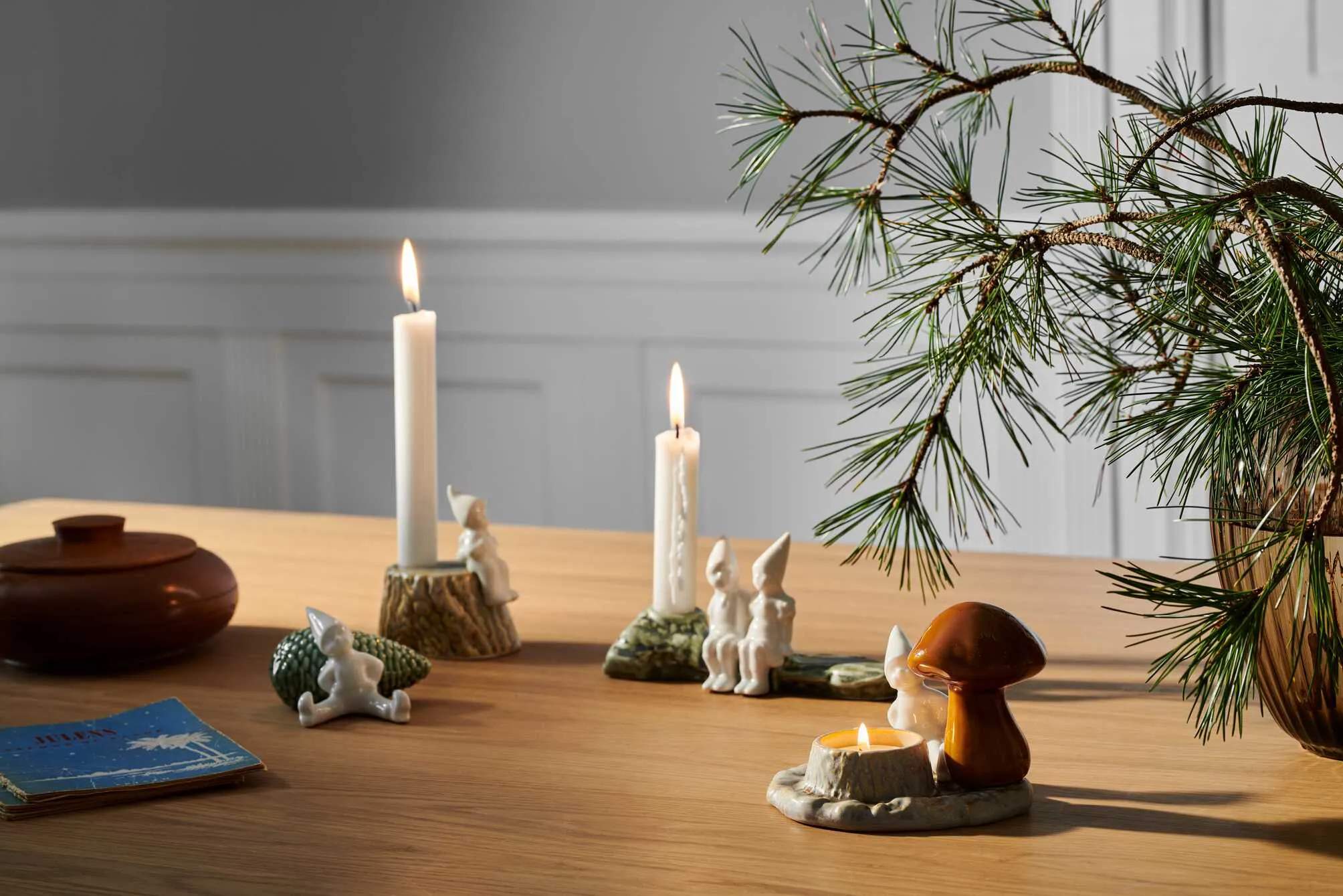 Kähler Kronelysestage Christmas Tales Lysestage - Julepause i Hvid, 5