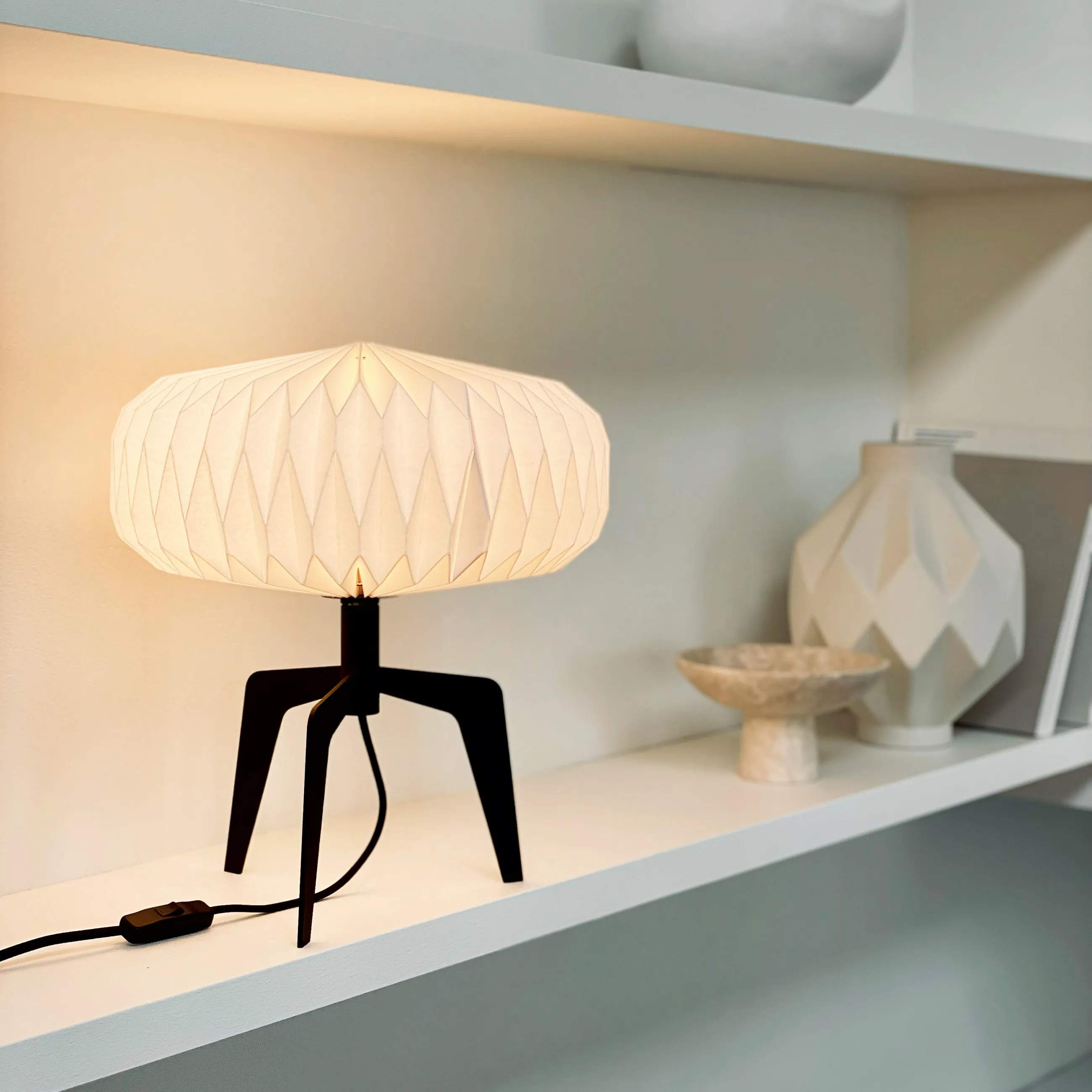 Dyberg Larsen Bordlamper Ventnor Bordlampe i Hvid/ Sort, 2