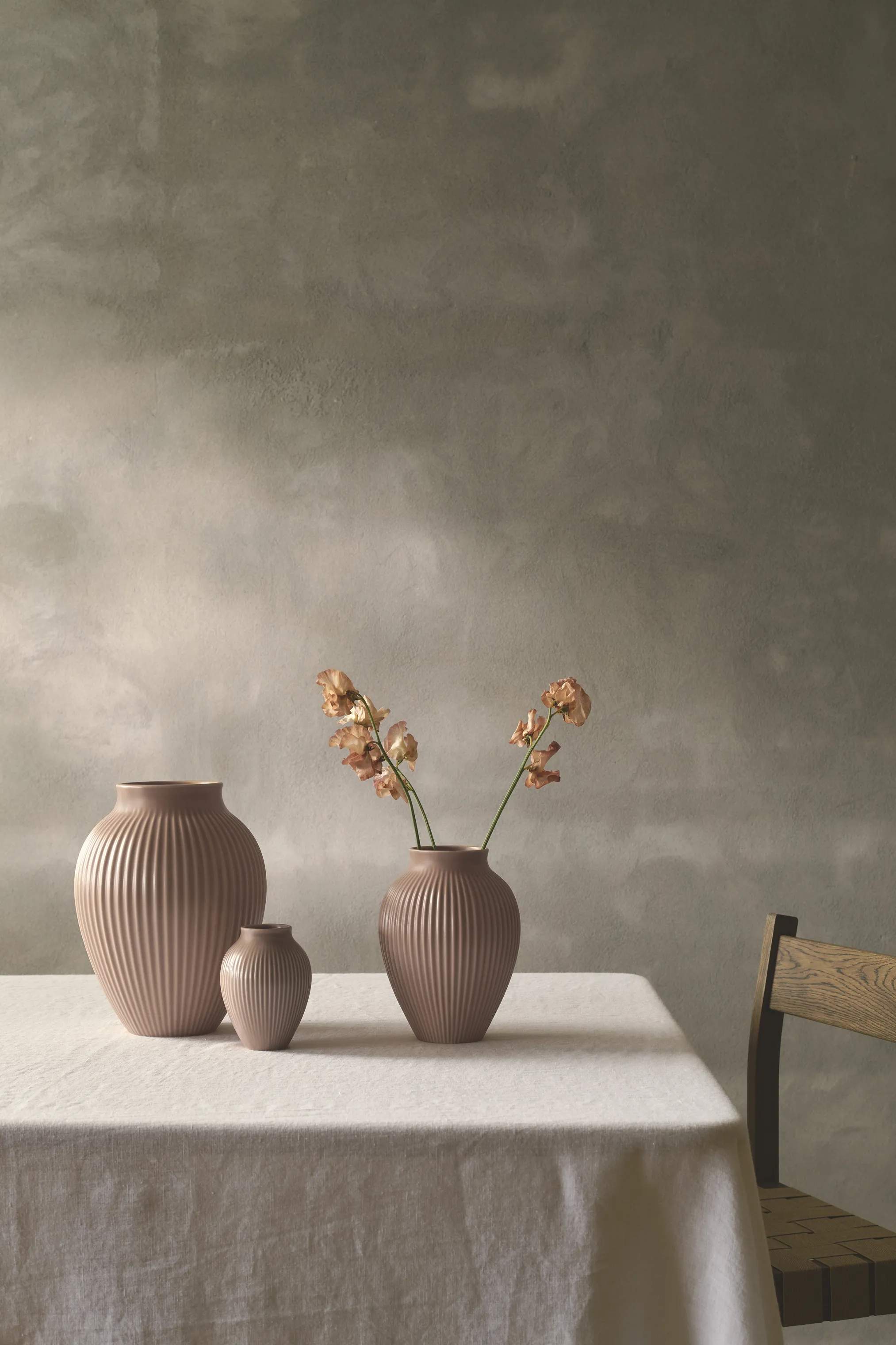 Knabstrup Keramik Vaser Riller Vase i ripple mat dusty rose, 14 cm, 2
