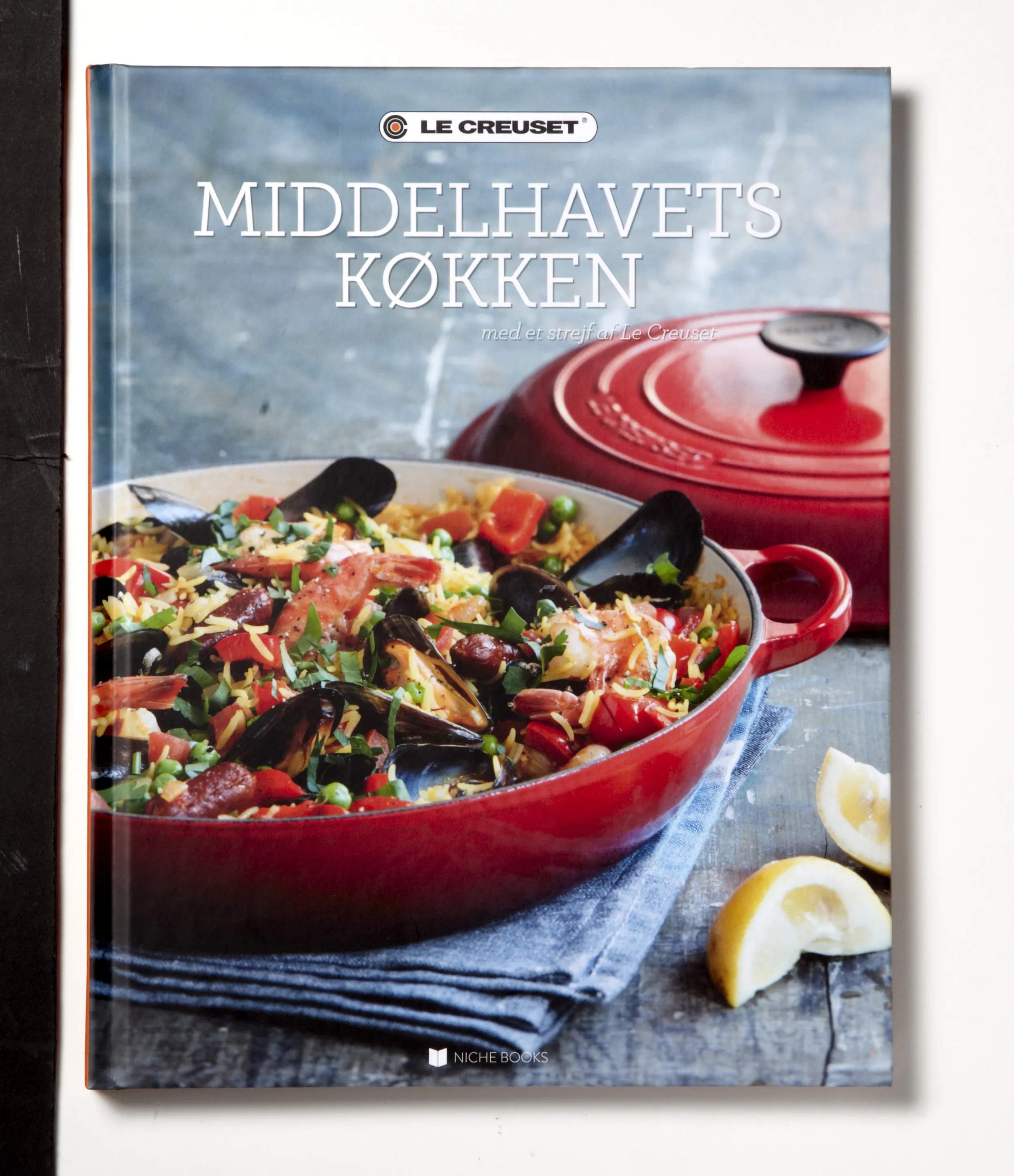 Le Creuset kogebøger Middelhavets Køkken