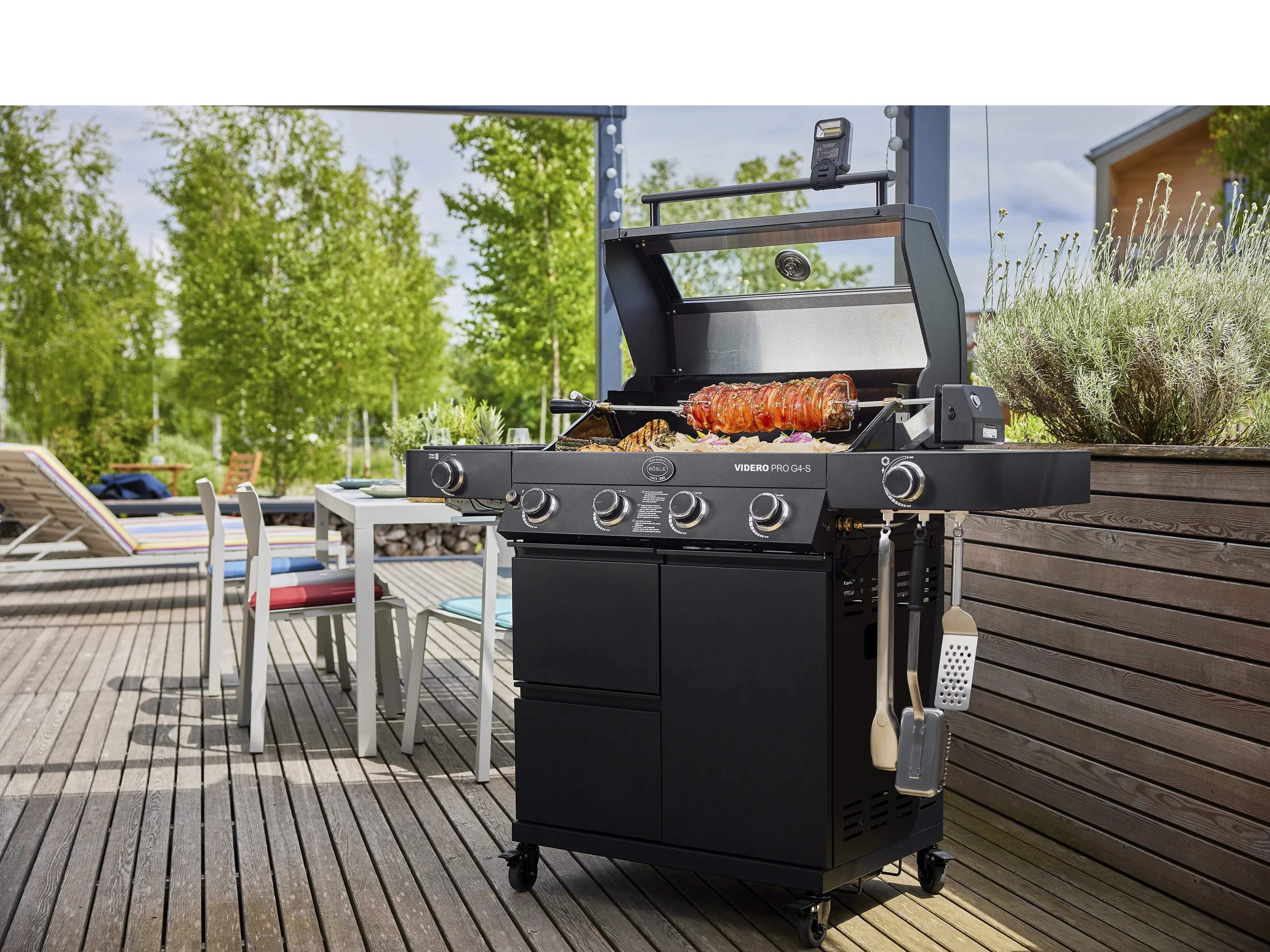 RÖSLE Gasgrill Videro Pro Gasgrill i Sort, 2