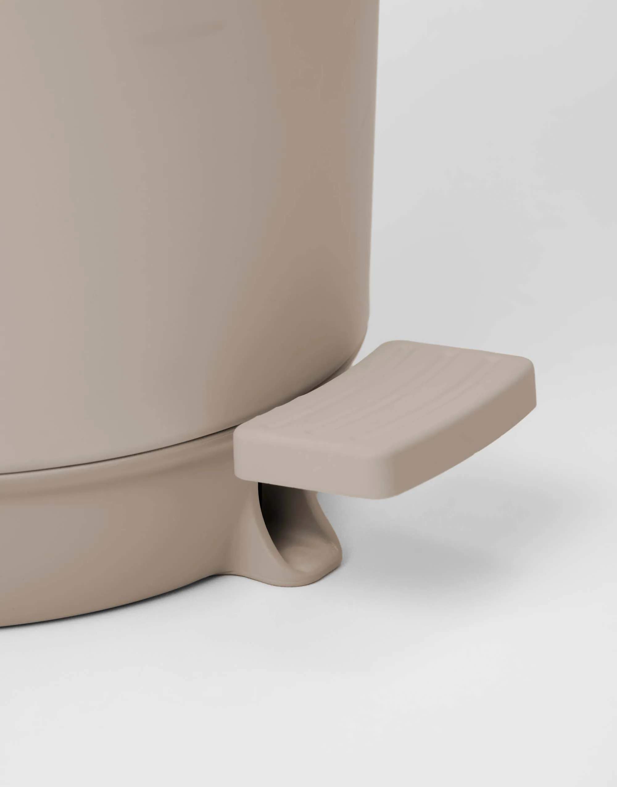 Marc O'Polo Toiletspande The Curve Curve Pedalspand i Oatmeal, 2