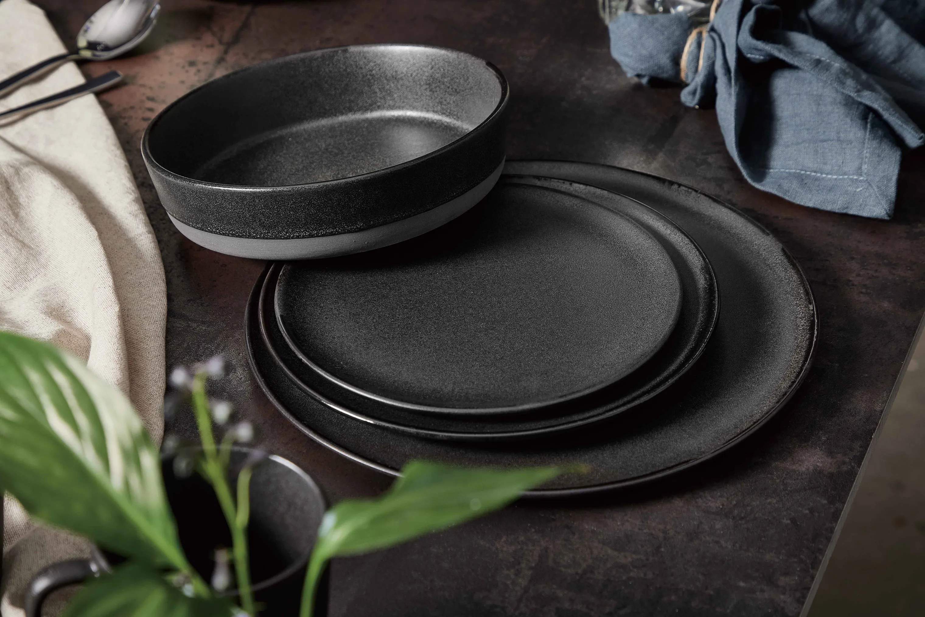 RAW by Aida Kagetallerkener Desserttallerken i Titanium Black, 3