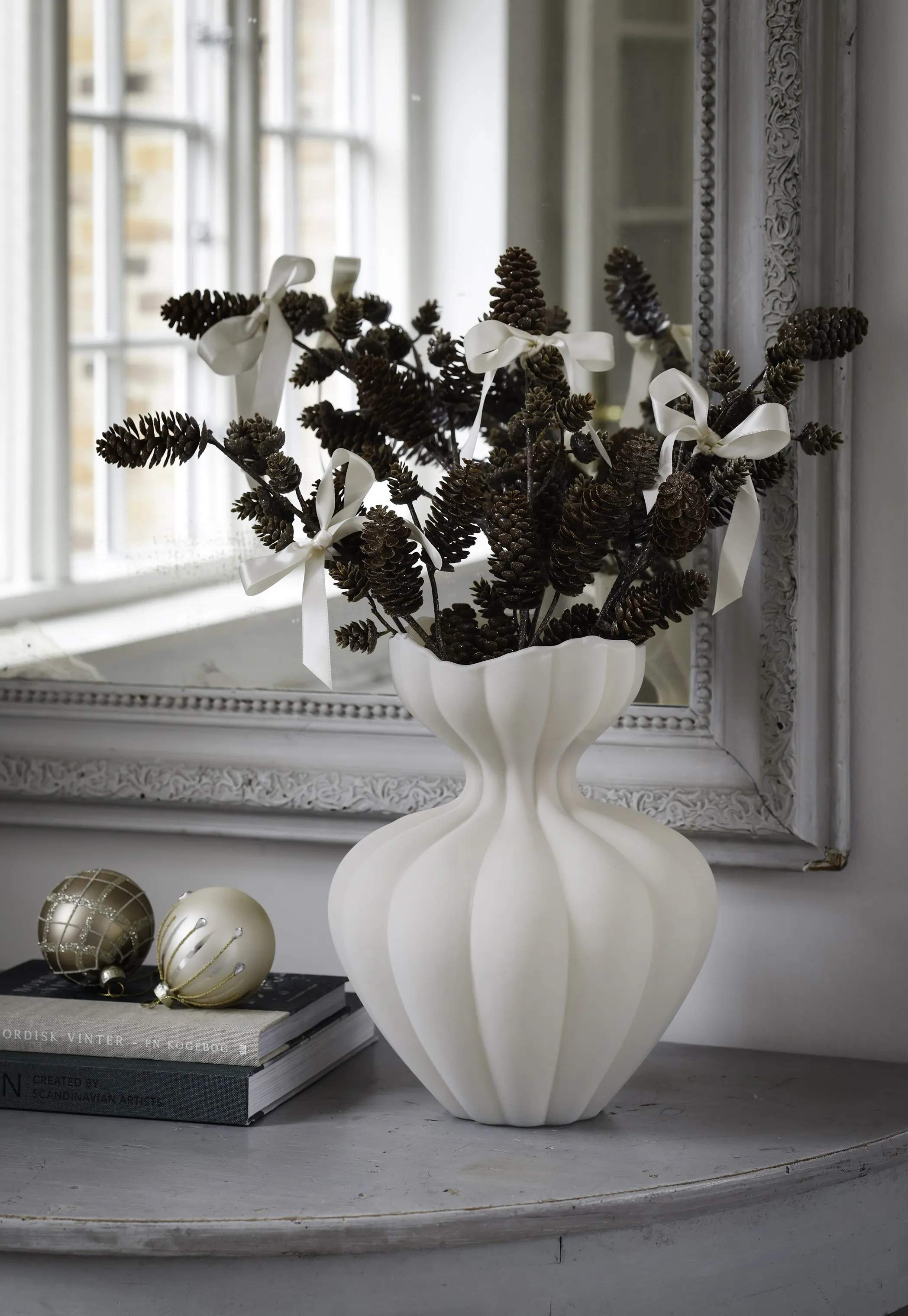 Casa Christmas Kunstige planter Kunstig Gren med kogler i Brun med glimmer, 2