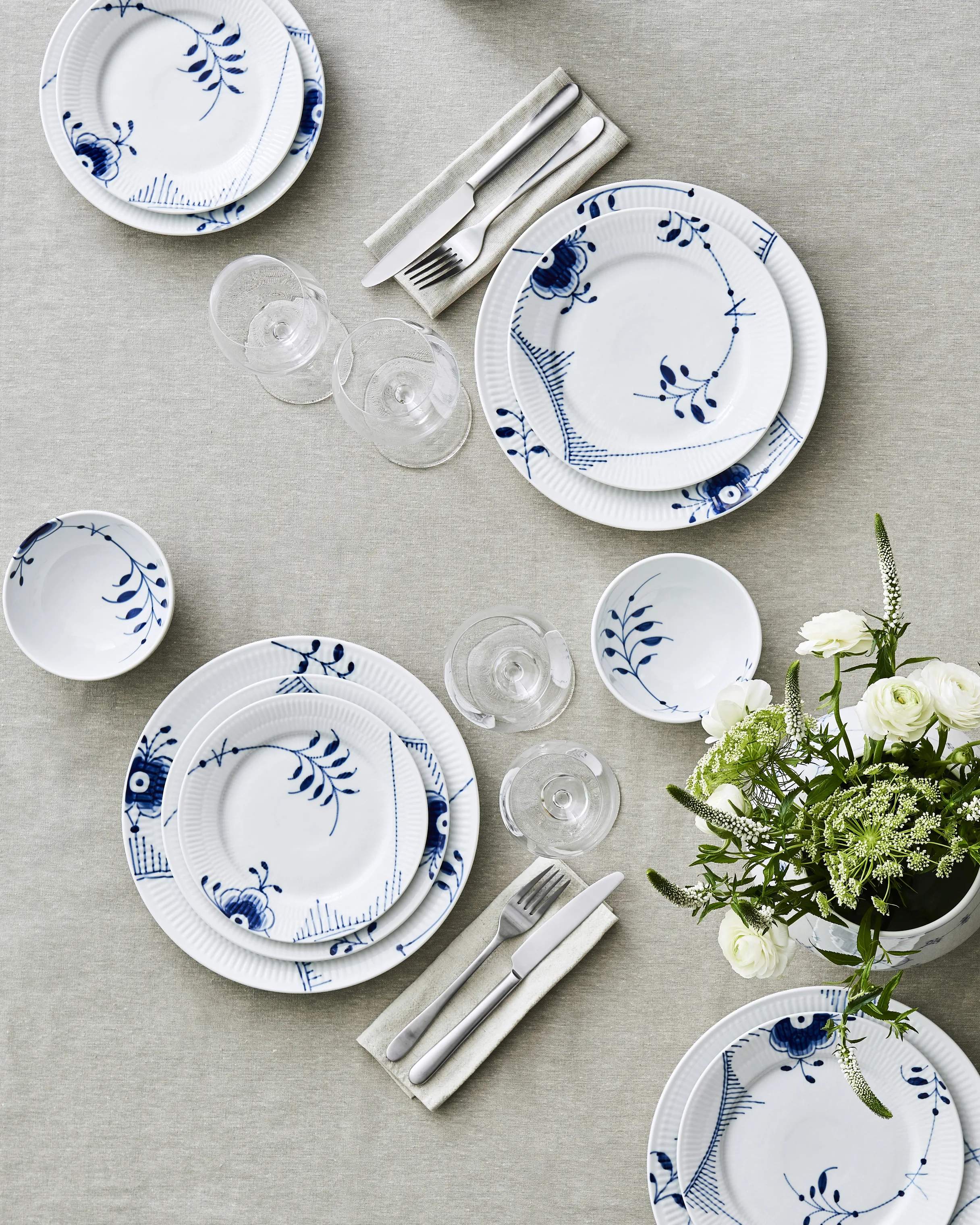 Royal Copenhagen Frokosttallerkener Blå Mega Riflet Frokosttallerken #2 i Frokosttallerken #2, 5