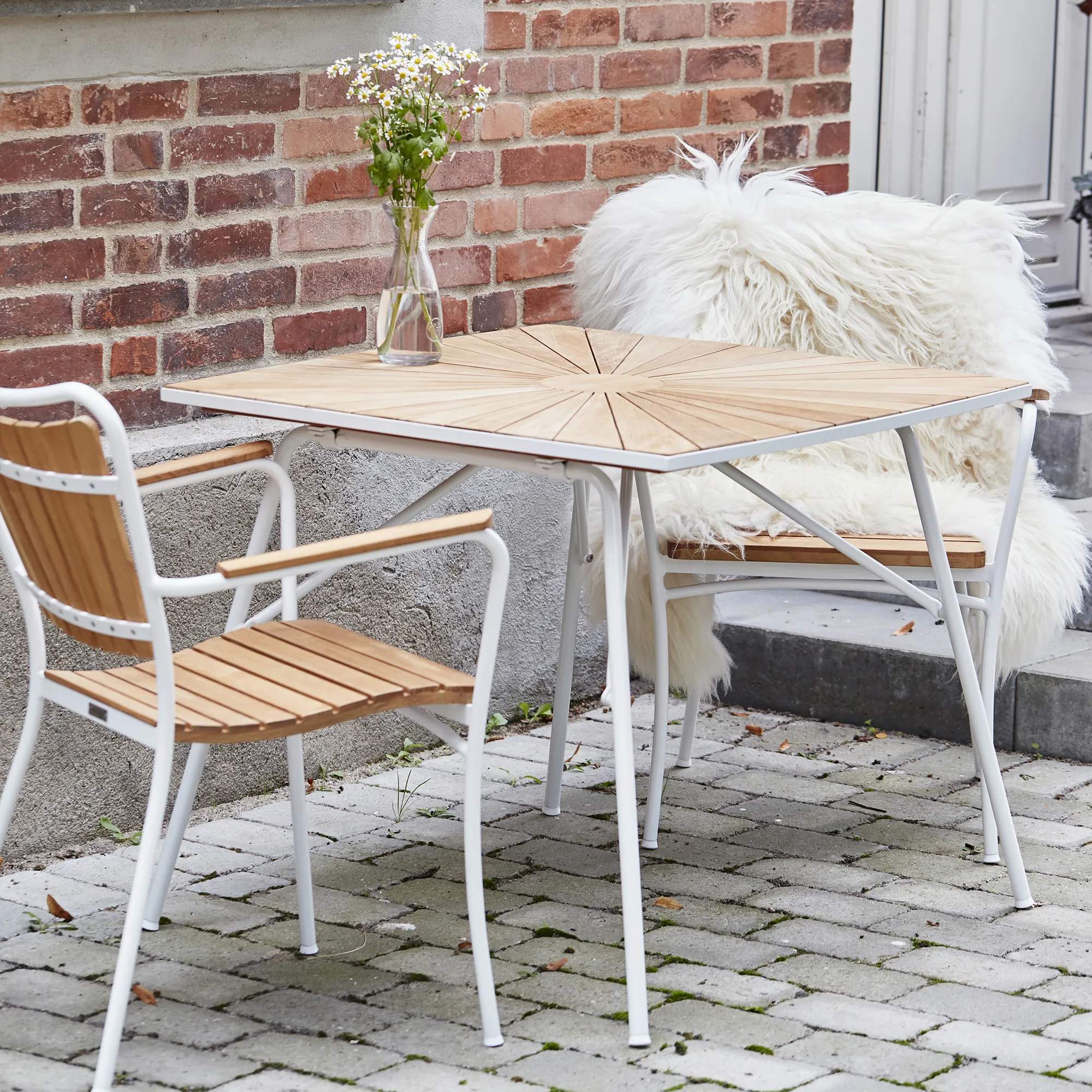 Mandalay Havespiseborde Marguerit havebord i hvid, 2