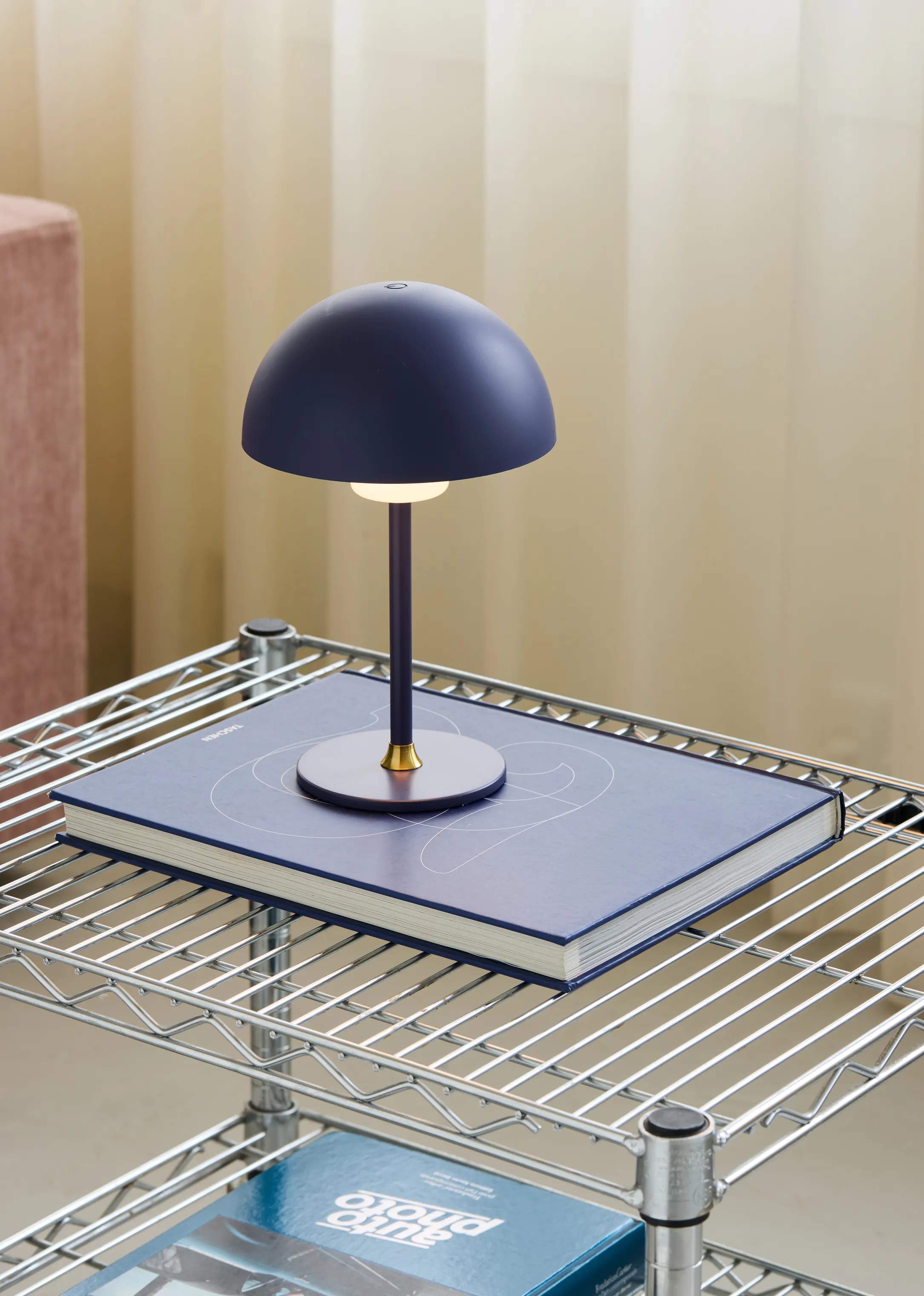 Halo Design LED-lamper Moon Light Transportabel Bordlampe i Blå, 3