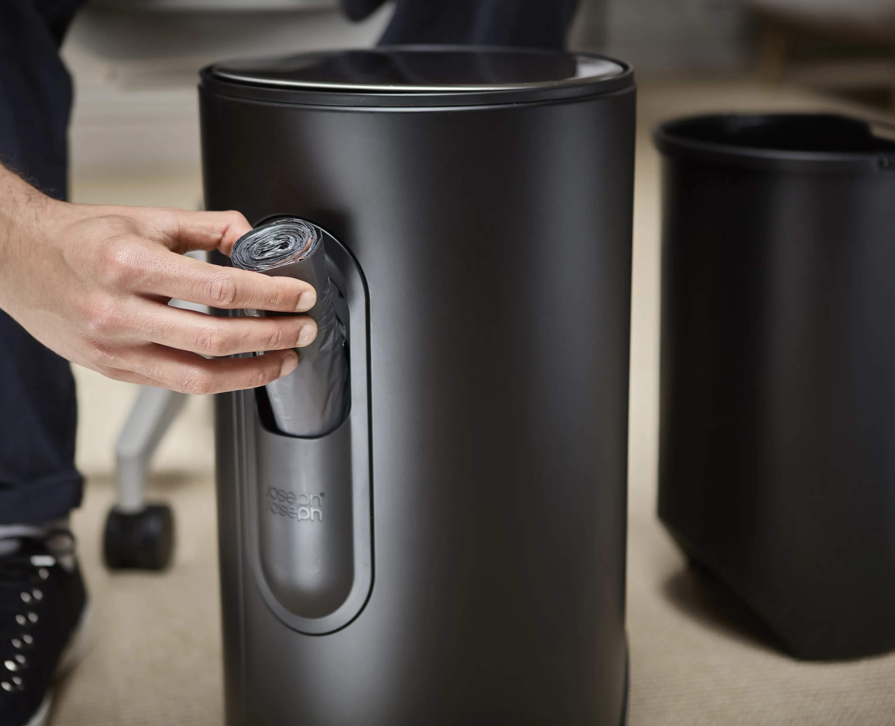 Joseph Joseph Pedalspande Arc  Affaldsspand i Black, 10 L, 6
