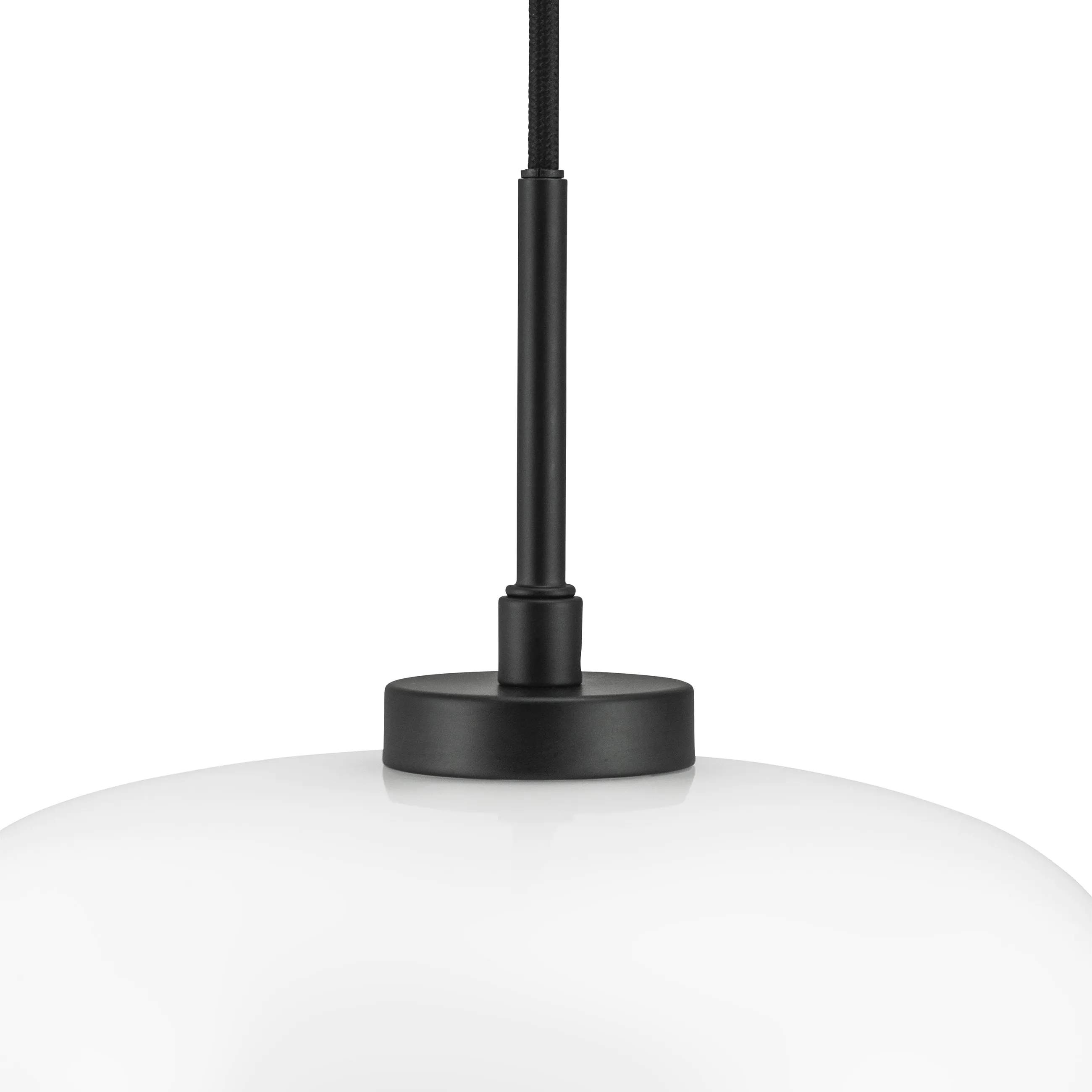 Dyberg Larsen Pendler Arp Pendel i Opal/ Sort, 30 cm, 2