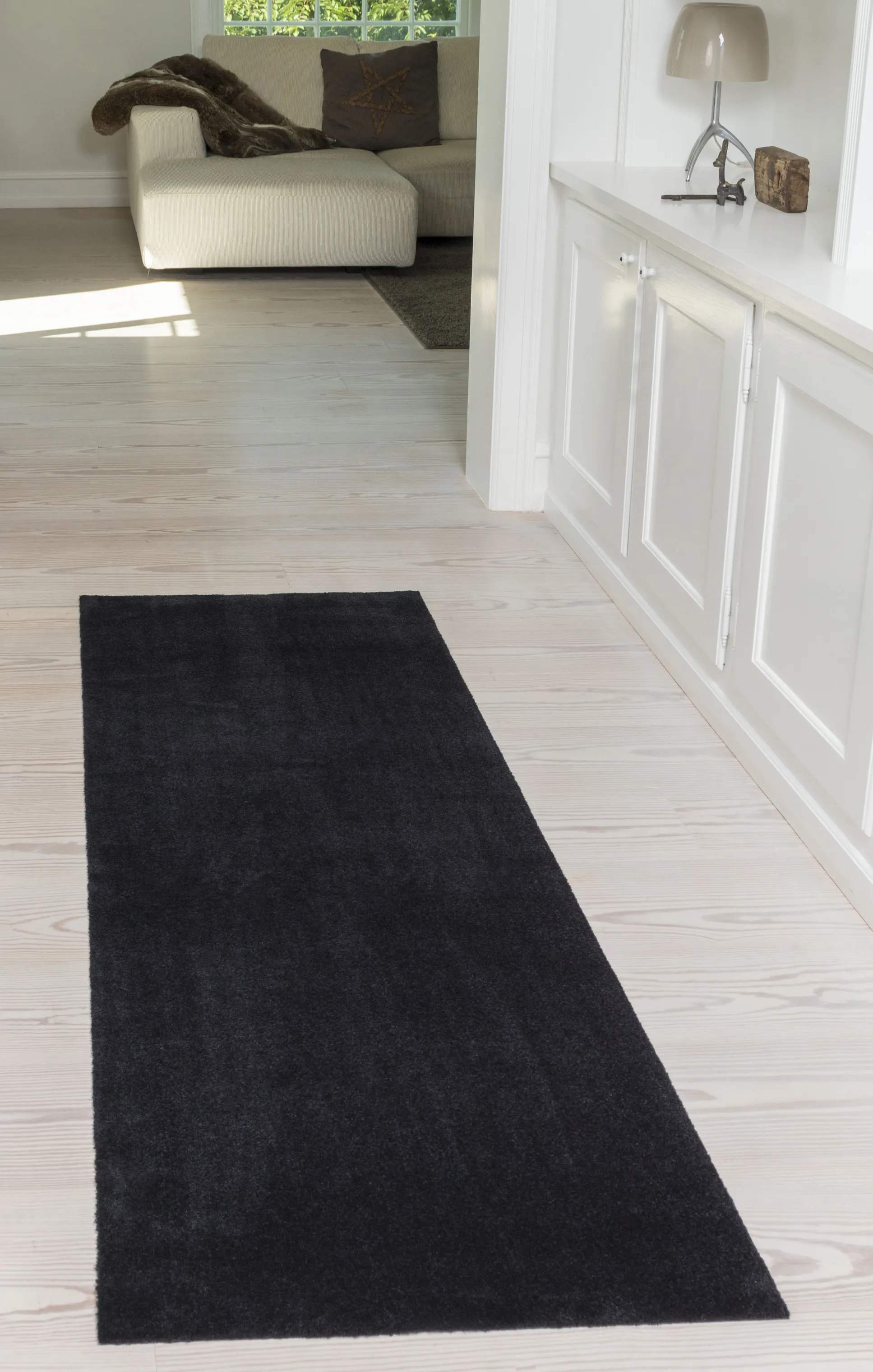 Tica Copenhagen Dørmåtter Uni Color Gulvmåtte i Sort, B67 x L200 cm, 3