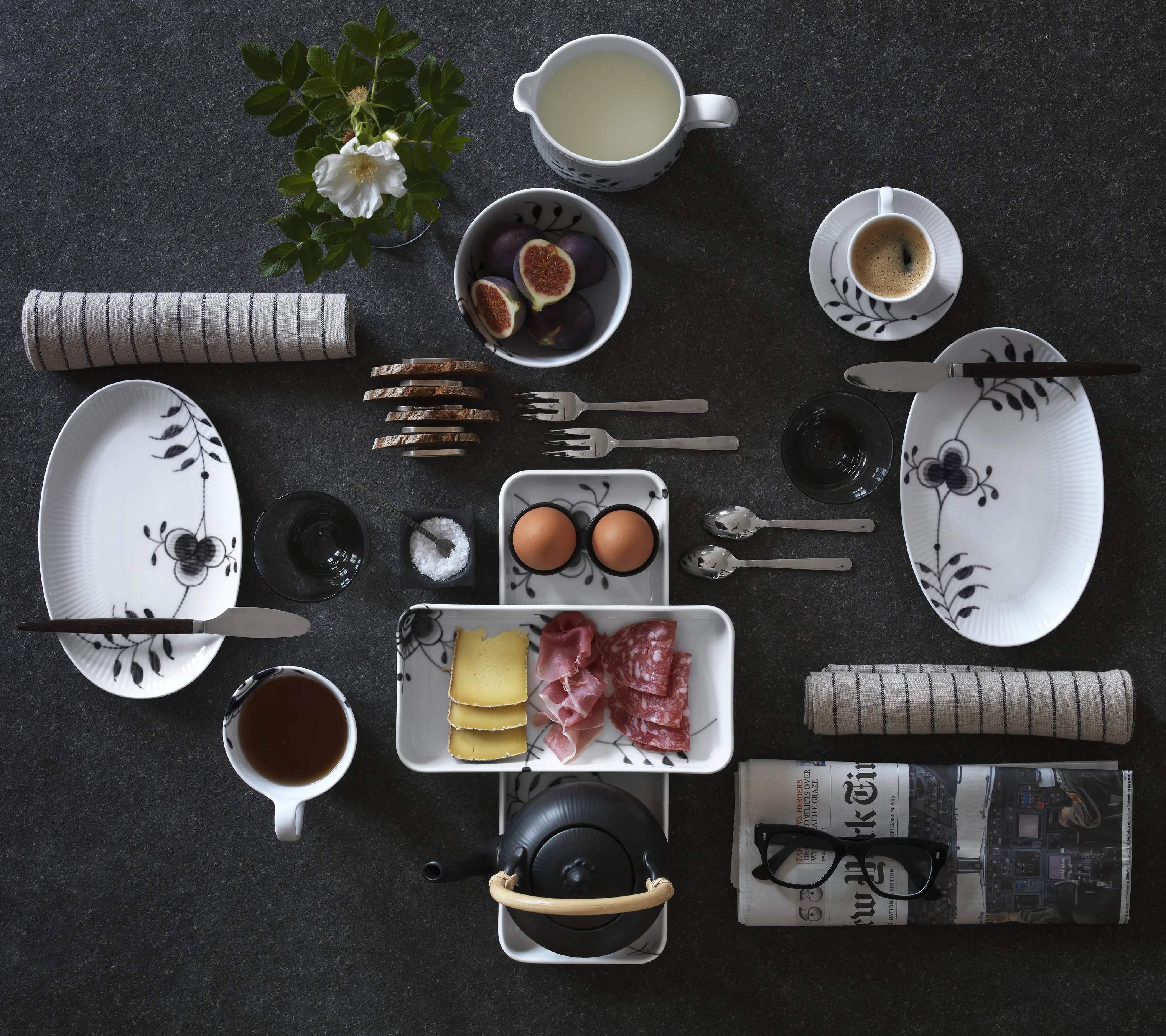 Royal Copenhagen Asietter Sort Mega Riflet Asiet i Sort/hvid, 5
