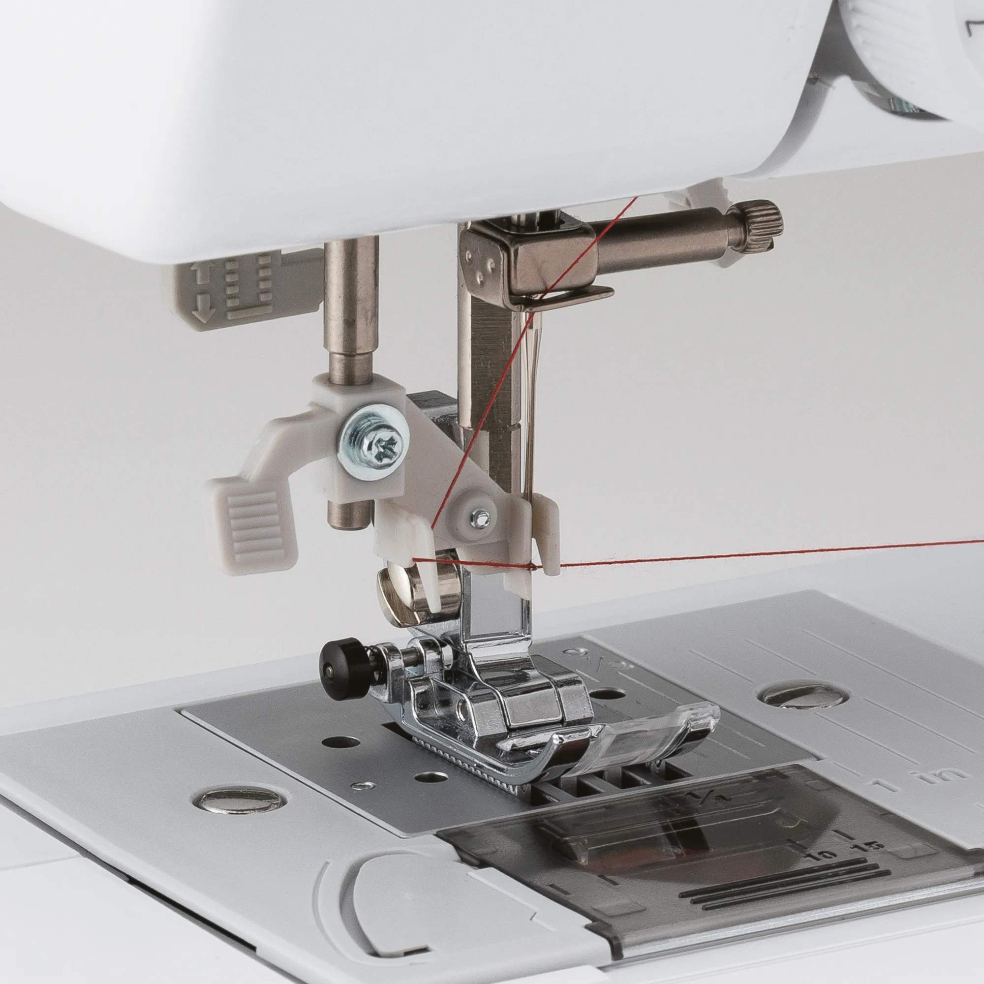 Brother Symaskiner Elektronisk Symaskine CS10S i Hvid/bordeaux, 3