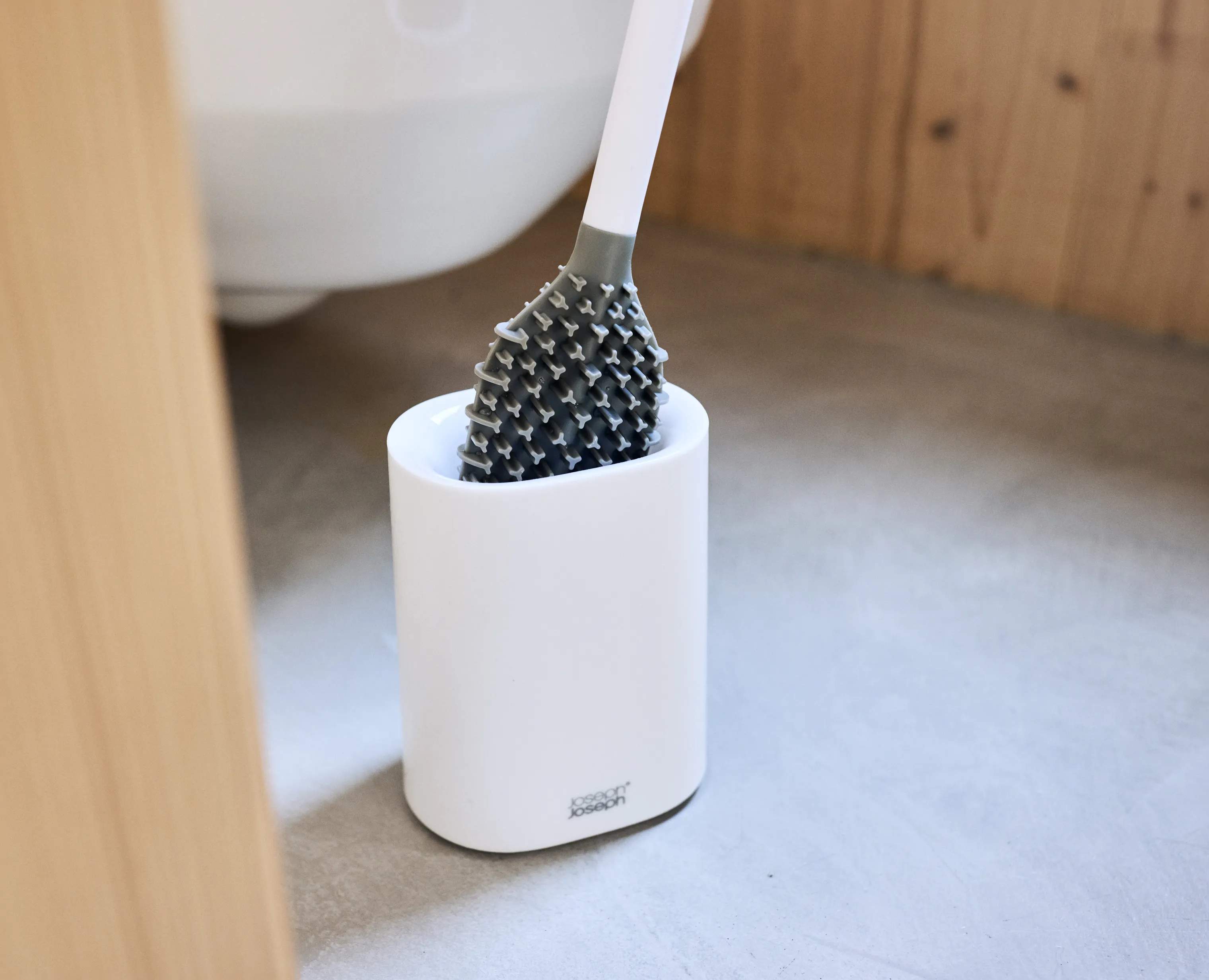 Joseph Joseph Toiletbørster Flex Lite Toiletbørste m. holder - 2 dele i Hvid, 3