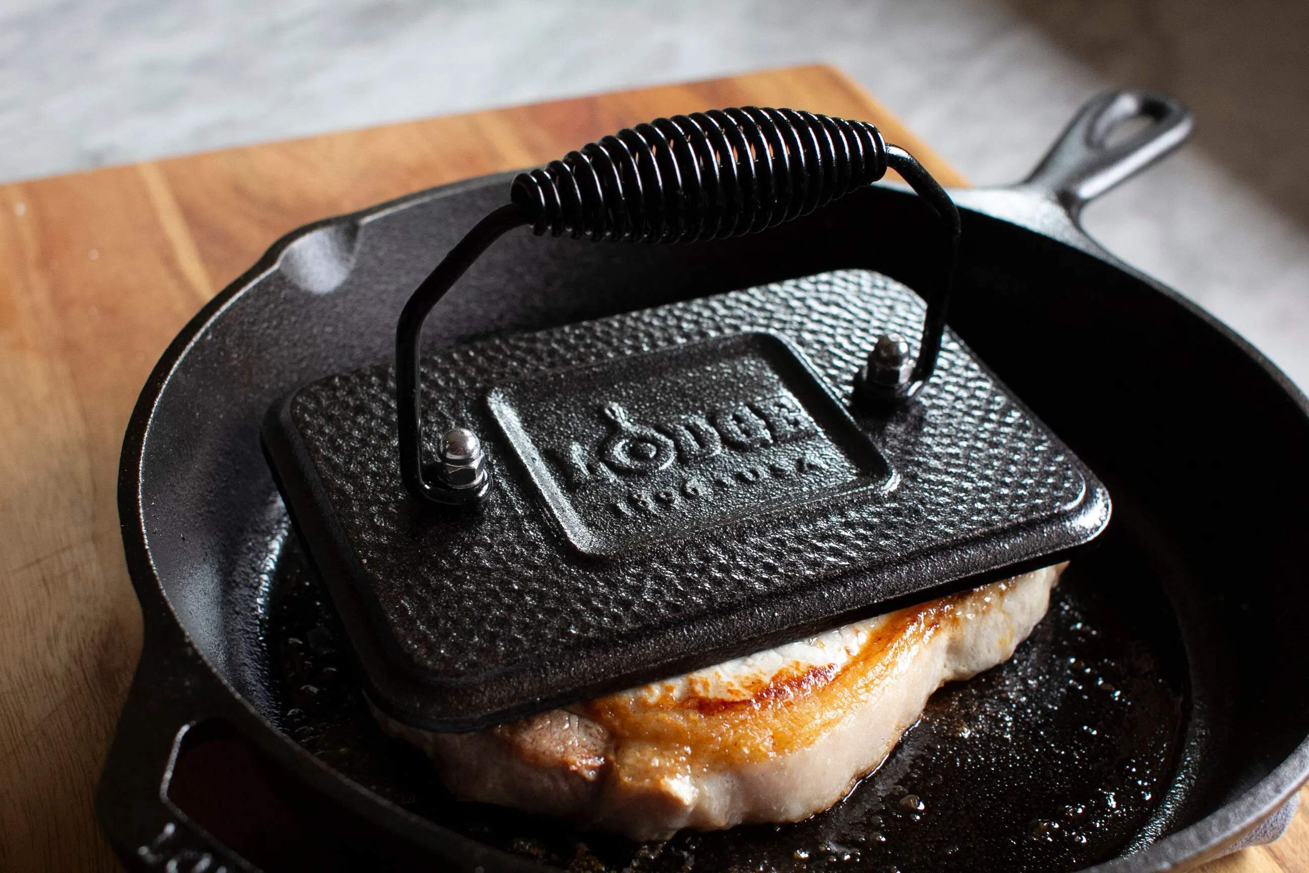 Lodge Cast Iron Øvrigt grilltilbehør Classic Kødpresser i Sort, 2